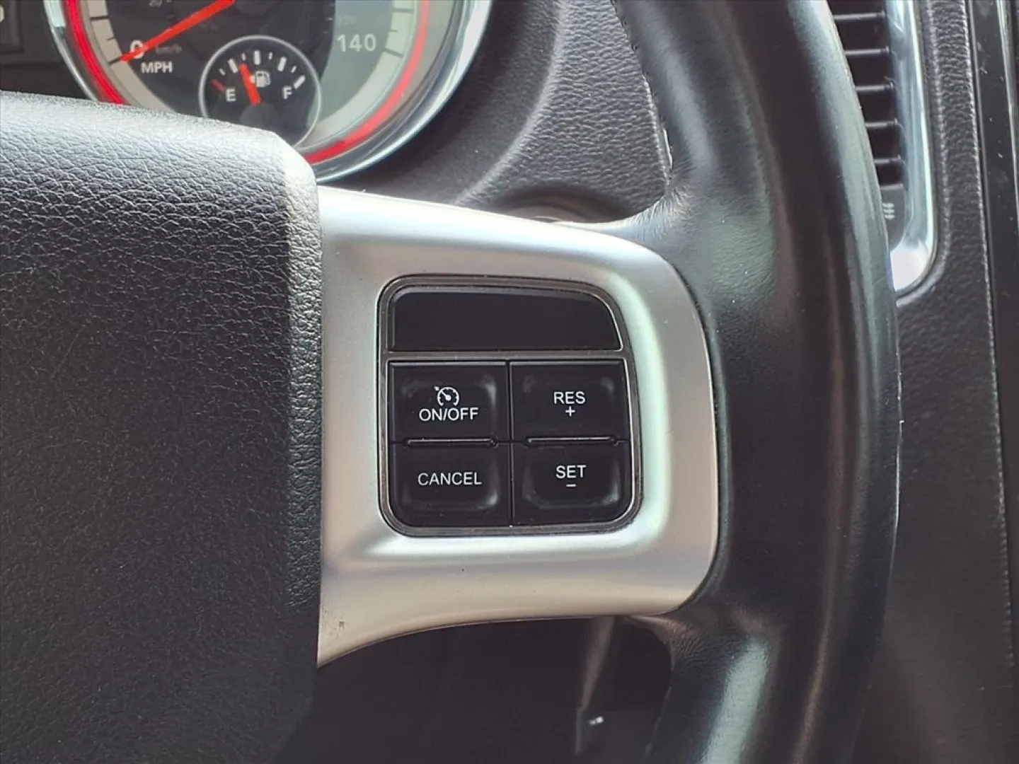 2013 Brilliant Black Crystal Pearl Coat Dodge Durango SXT AWD (1C4RDJAG1DC) with an Other engine, located at 1401 N. Hobart, Pampa, TX, 79065, (806) 665-9872, 35.549953, -100.975098 - **Start Your Next Adventure with the 2013 Dodge Durango SXT AWD** <br /> If you're a family on the go or someone who craves weekend adventures, the 2013 Dodge Durango SXT AWD is the perfect SUV to elevate your lifestyle. Whether you're navigating the bustling streets of Pampa, TX, or heading out fo - Photo#8