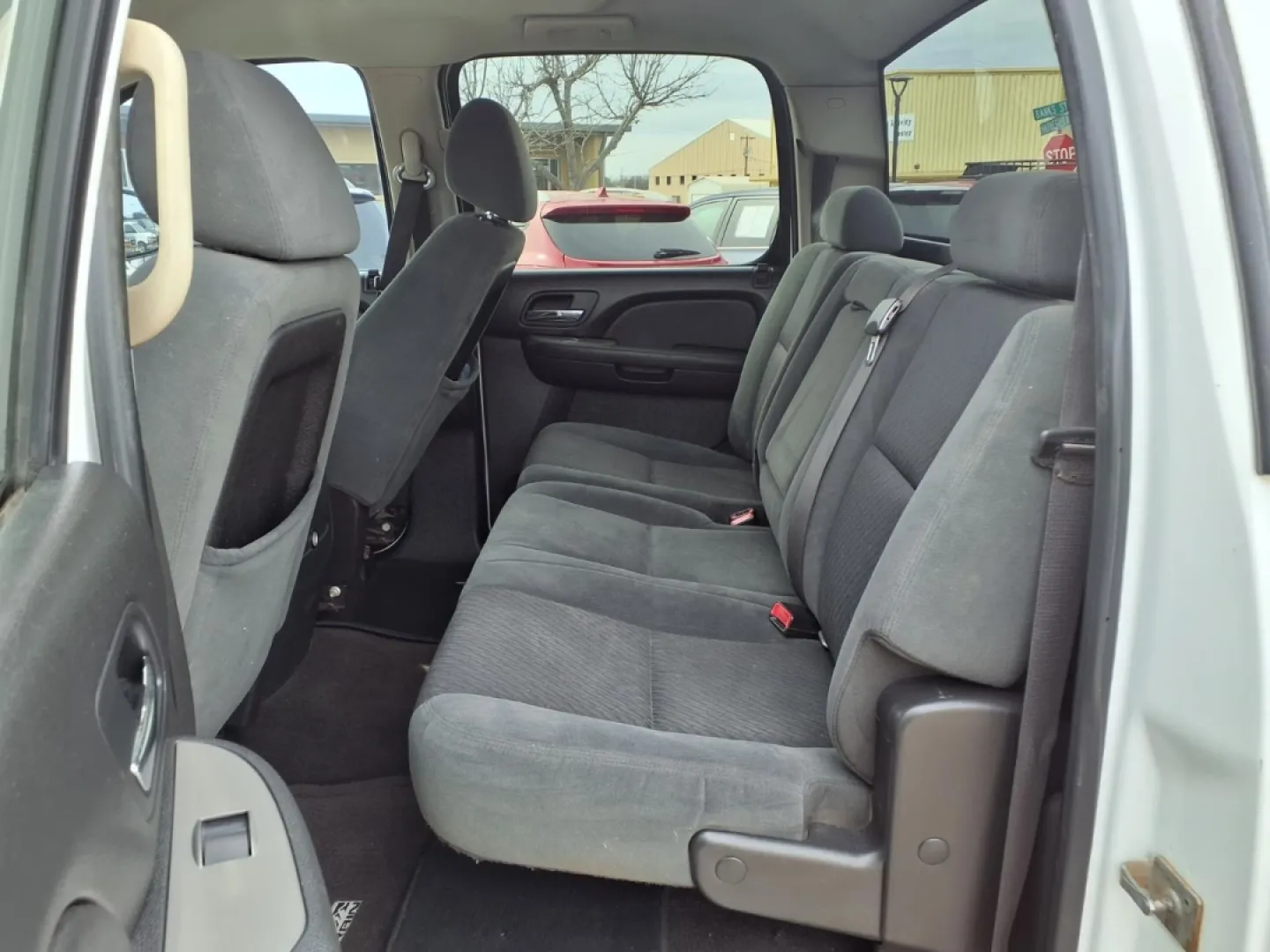 2009 Summit White GMC SIERRA 1500 SLE (3GTEK23M49G) with an 5.3L engine, Automatic transmission, located at 1401 N. Hobart, Pampa, TX, 79065, (806) 665-9872, 35.549953, -100.975098 - **Discover Your Next Adventure with a 2009 GMC Sierra 1500 at Xtra Auto Center!**<br /> <br /> Are you seeking a robust and reliable pickup truck that can handle your weekend escapades, family outings, or daily commutes with ease? Look no further than the 2009 GMC Sierra 1500, available now at Xtra - Photo#11