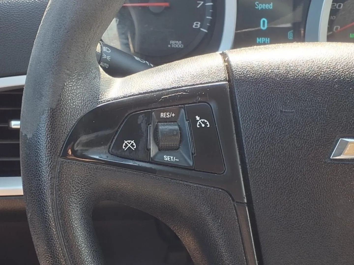 2010 Black Chevrolet Equinox LT1 FWD (2CNALDEW5A6) with an Other engine, Automatic transmission, located at 1401 N. Hobart, Pampa, TX, 79065, (806) 665-9872, 35.549953, -100.975098 - Are you ready to elevate your adventures and tackle your daily drives with confidence? The 2010 Chevrolet Equinox LT1 FWD, available at Xtra Auto Center, is the perfect SUV for families, commuters, and weekend explorers alike. With its spacious interior and impressive features, this vehicle is desig - Photo#7