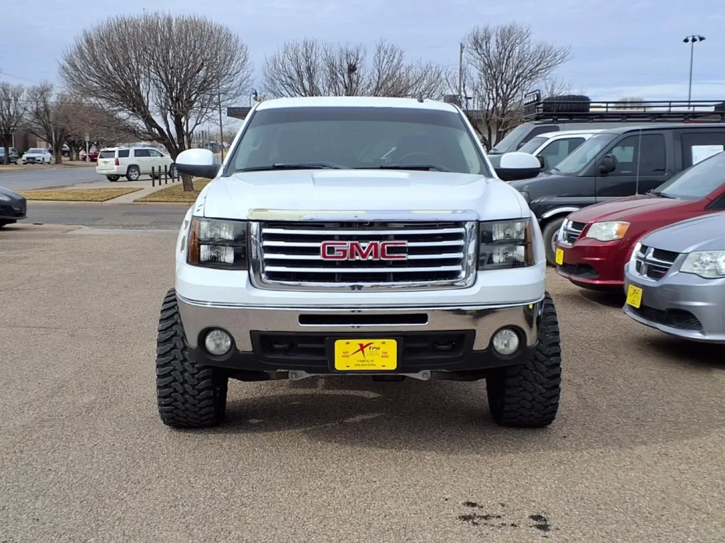2009 Summit White GMC SIERRA 1500 SLE (3GTEK23M49G) with an 5.3L engine, Automatic transmission, located at 1401 N. Hobart, Pampa, TX, 79065, (806) 665-9872, 35.549953, -100.975098 - **Discover Your Next Adventure with a 2009 GMC Sierra 1500 at Xtra Auto Center!**<br /> <br /> Are you seeking a robust and reliable pickup truck that can handle your weekend escapades, family outings, or daily commutes with ease? Look no further than the 2009 GMC Sierra 1500, available now at Xtra - Photo#1