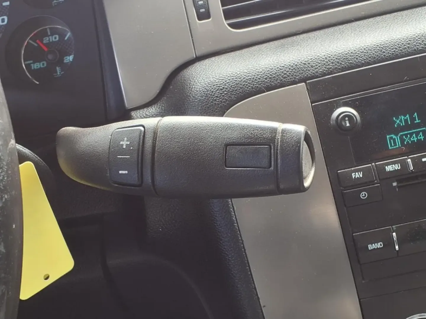 2009 Summit White GMC SIERRA 1500 SLE (3GTEK23M49G) with an 5.3L engine, Automatic transmission, located at 1401 N. Hobart, Pampa, TX, 79065, (806) 665-9872, 35.549953, -100.975098 - **Discover Your Next Adventure with a 2009 GMC Sierra 1500 at Xtra Auto Center!**<br /> <br /> Are you seeking a robust and reliable pickup truck that can handle your weekend escapades, family outings, or daily commutes with ease? Look no further than the 2009 GMC Sierra 1500, available now at Xtra - Photo#7