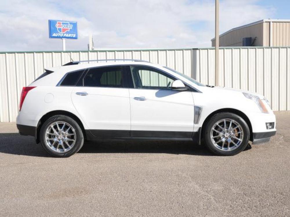 2013 Platinum Ice Tricoat Cadillac SRX Premium Collection (3GYFNJE30DS) with an 3.6 6 Cylinder Direct Injection engine, Automatic transmission, located at 1401 N. Hobart, Pampa, TX, 79065, (806) 665-9872, 35.549641, -100.971878 - Photo #2