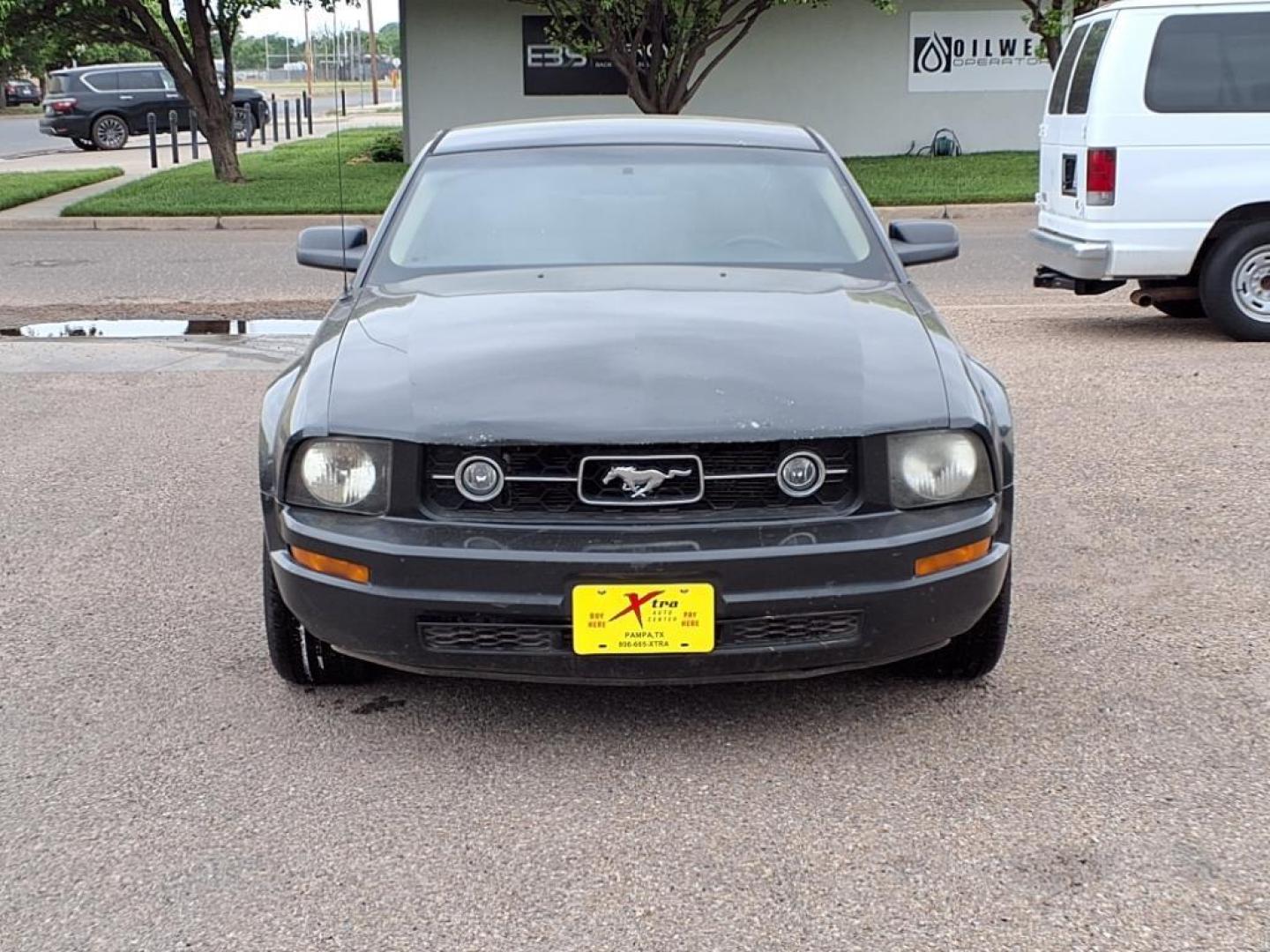 2008 Black Clearcoat Ford Mustang V6 Premium (1ZVHT80N485) with an 4.0L 4.0L V6 210hp 240ft. lbs. Fuel Injected engine, 5-Speed Automatic transmission, located at 1401 N. Hobart, Pampa, TX, 79065, (806) 665-9872, 35.549953, -100.975098 - Photo#1