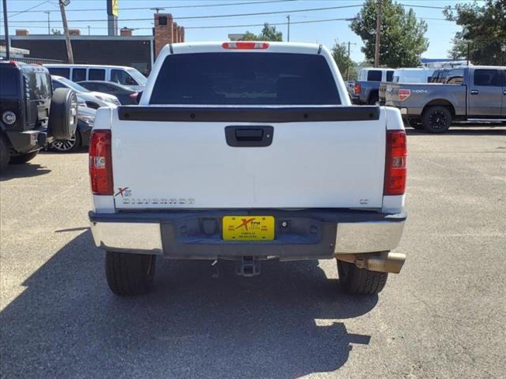 2011 Summit White Chevrolet Silverado 1500 LT (3GCPCSE05BG) with an 5.3L Vortec 5.3L Flex Fuel V8 Sequential-Port F.I. engine, 6-Speed Shiftable Automatic transmission, located at 1401 N. Hobart, Pampa, TX, 79065, (806) 665-9872, 35.549641, -100.971878 - Photo #3