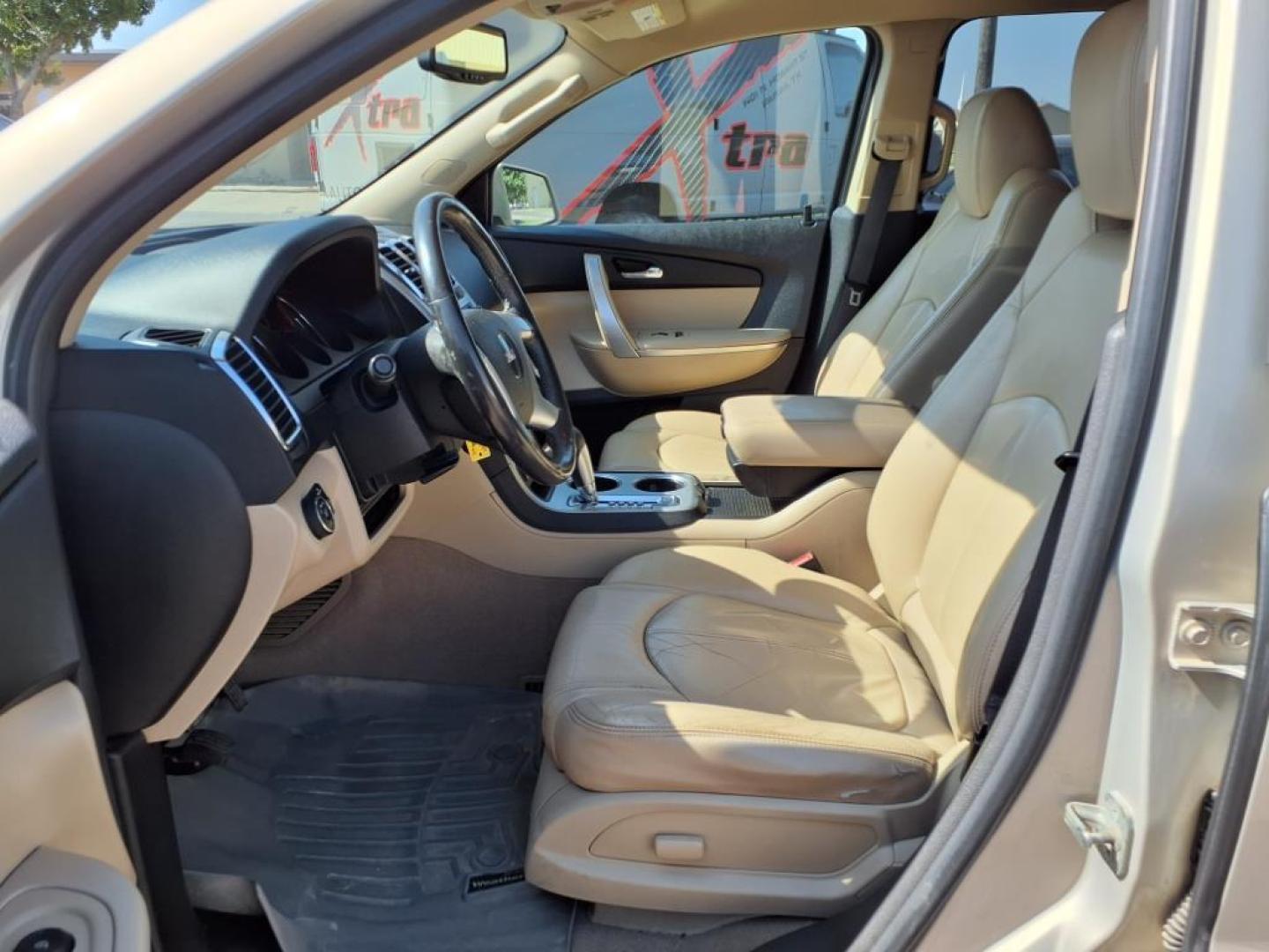 2010 Gold Mist Metallic 51u GMC Acadia SLT-1 (1GKLRMED2AJ) with an 3.6L 3.6L V6 288hp 270ft. lbs. Fuel Injected engine, 6-Speed Shiftable Automatic transmission, located at 1401 N. Hobart, Pampa, TX, 79065, (806) 665-9872, 35.549953, -100.975098 - Photo#12
