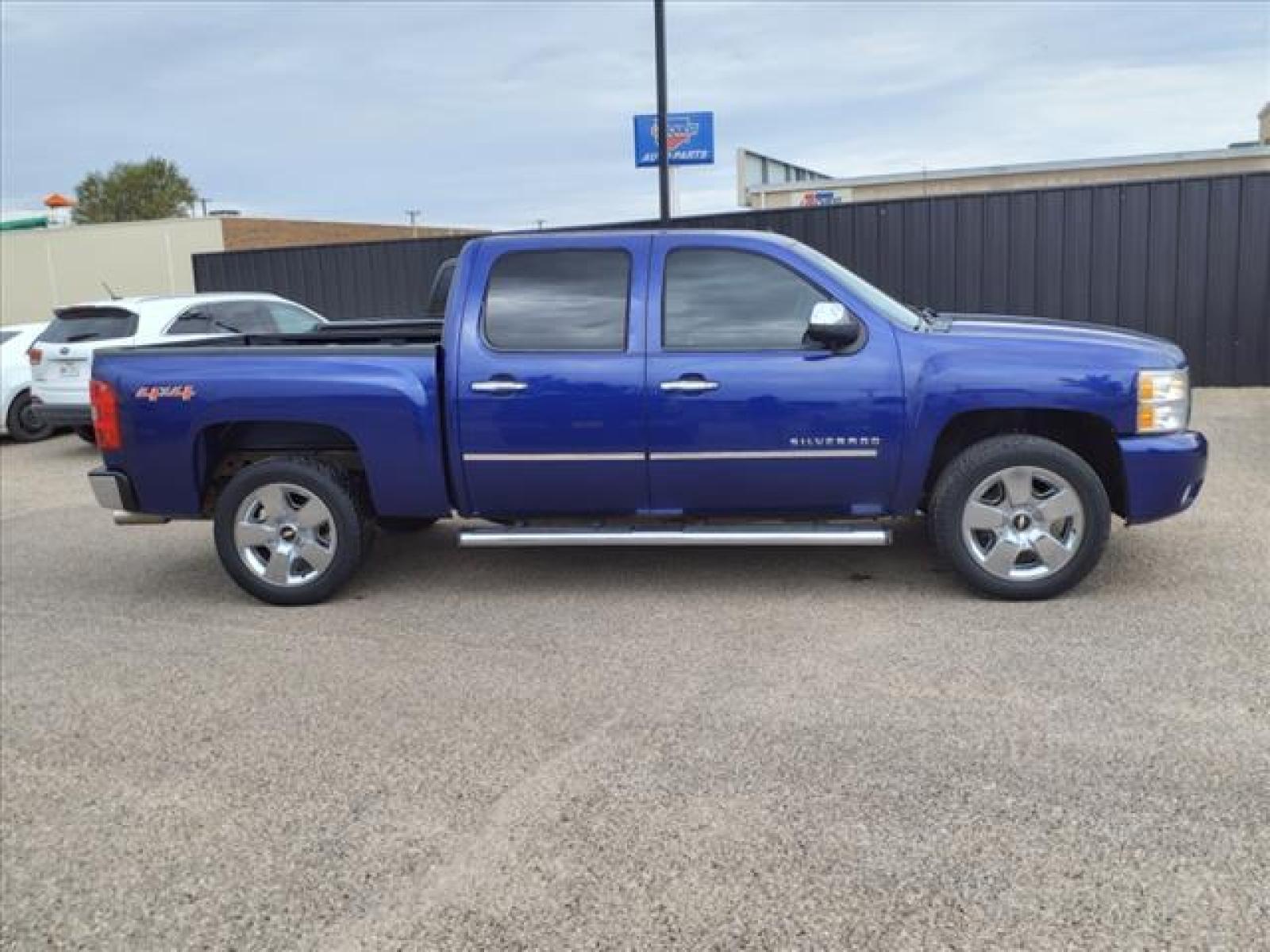 2010 Imperial Blue Metallic Chevrolet Silverado 1500 LTZ (3GCRKTE26AG) with an 6.2 8 Cylinder Sequential-Port F.I. engine, Automatic transmission, located at 1401 N. Hobart, Pampa, TX, 79065, (806) 665-9872, 35.549641, -100.971878 - Photo #2