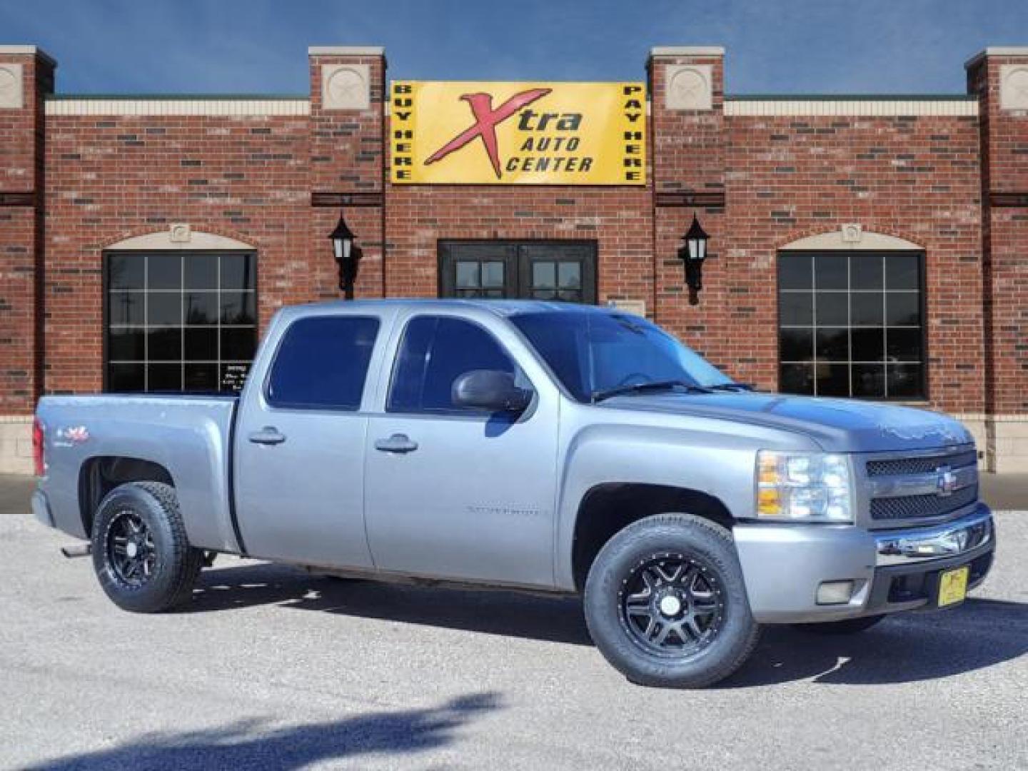 2008 Graystone Metallic 16u Chevrolet Silverado 1500 LT1 (2GCEK13J281) with an 5.3L Vortec Iron Block 5.3L V8 315hp 338ft. lbs. Fuel Injected engine, 4-Speed Automatic transmission, located at 1401 N. Hobart, Pampa, TX, 79065, (806) 665-9872, 35.549953, -100.975098 - Photo#0