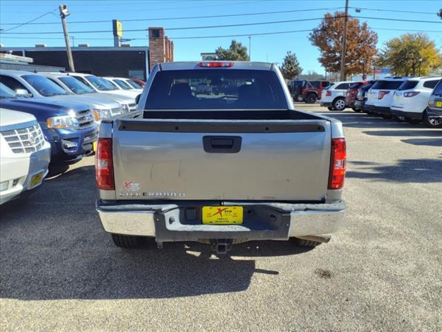 2008 Graystone Metallic 16u Chevrolet Silverado 1500 LT1 (2GCEK13J281) with an 5.3L Vortec Iron Block 5.3L V8 315hp 338ft. lbs. Fuel Injected engine, 4-Speed Automatic transmission, located at 1401 N. Hobart, Pampa, TX, 79065, (806) 665-9872, 35.549953, -100.975098 - Photo#3