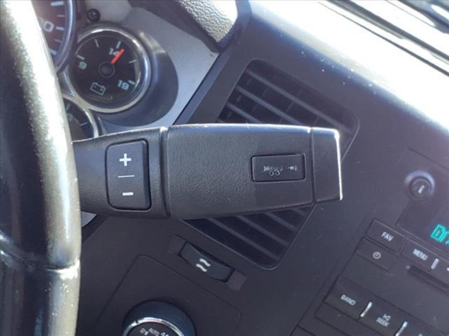 2008 Graystone Metallic 16u Chevrolet Silverado 1500 LT1 (2GCEK13J281) with an 5.3L Vortec Iron Block 5.3L V8 315hp 338ft. lbs. Fuel Injected engine, 4-Speed Automatic transmission, located at 1401 N. Hobart, Pampa, TX, 79065, (806) 665-9872, 35.549953, -100.975098 - Photo#7