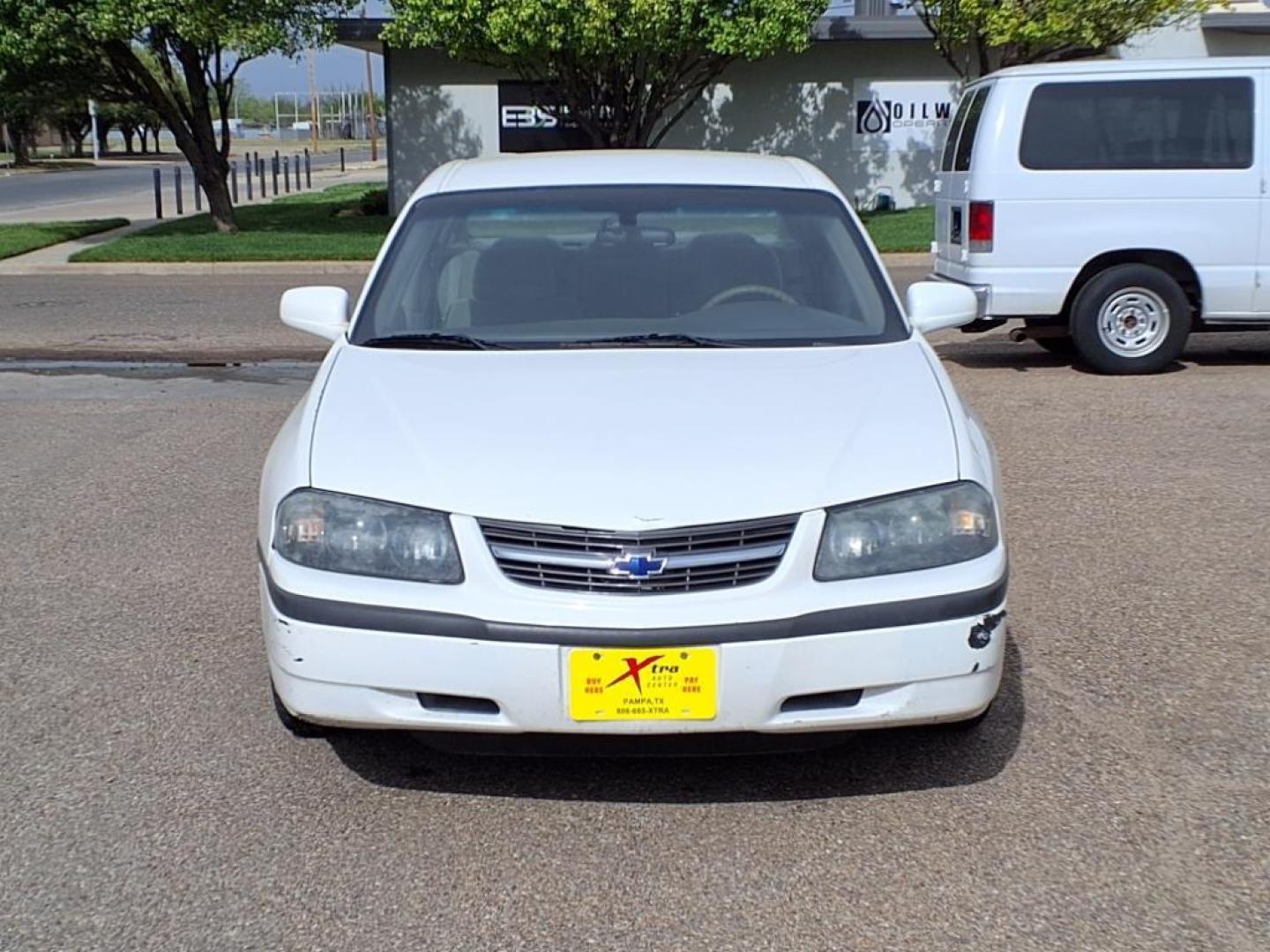 2004 White 40u Chevrolet Impala Base (2G1WF52E449) with an 3.4L 3L NA V6 overhead valves (OHV) 12V Fuel Injected engine, 4-Speed Automatic transmission, located at 1401 N. Hobart, Pampa, TX, 79065, (806) 665-9872, 35.549953, -100.975098 - Photo#1