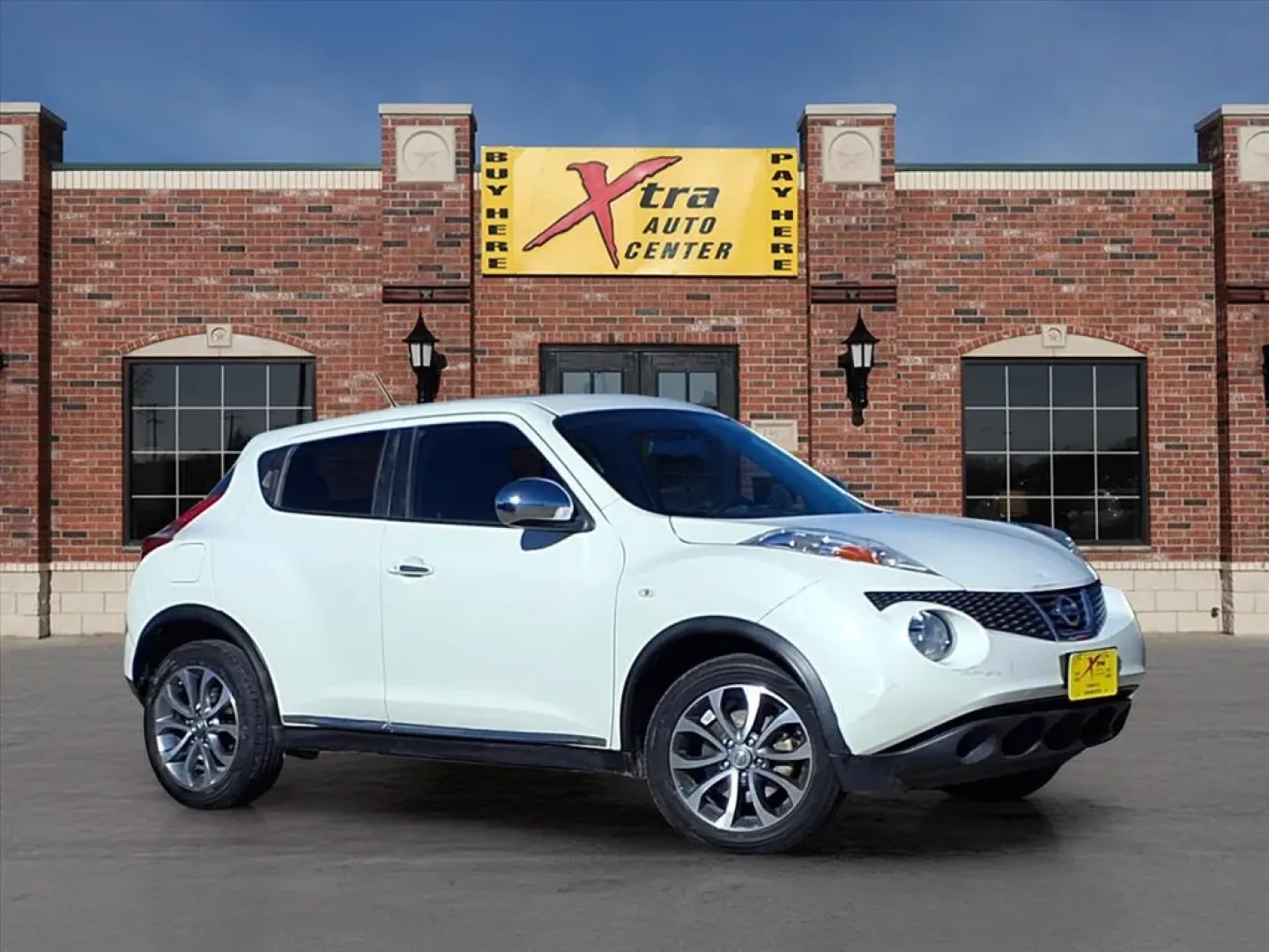 2011 White Pearl Nissan Juke S (JN8AF5MR4BT) with an 1.6L engine, CVT transmission, located at 1401 N. Hobart, Pampa, TX, 79065, (806) 665-9872, 35.549953, -100.975098 - **Explore the Open Road with the 2011 Nissan Juke Perfect for Your Next Adventure!**<br /> <br /> Are you ready to elevate your driving experience? The 2011 Nissan Juke, available now at Xtra Auto Center in Pampa, TX, is your ideal partner for thrilling road trips, effortless daily commutes, or jus - Photo#0