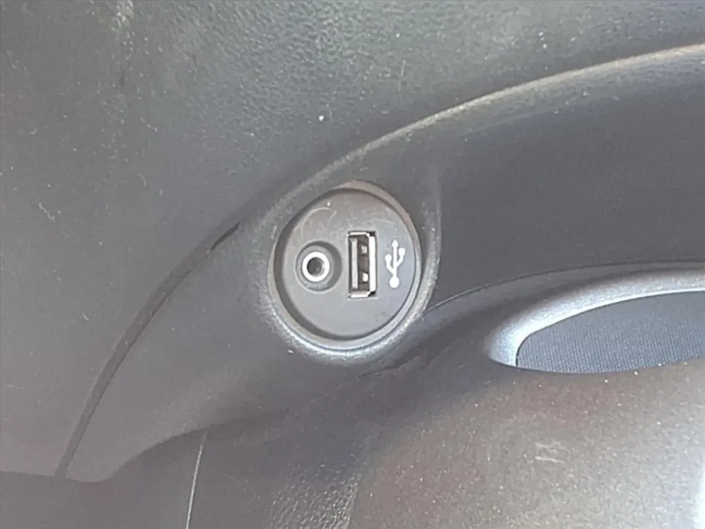 2011 White Pearl Nissan Juke S (JN8AF5MR4BT) with an 1.6L engine, CVT transmission, located at 1401 N. Hobart, Pampa, TX, 79065, (806) 665-9872, 35.549953, -100.975098 - **Explore the Open Road with the 2011 Nissan Juke Perfect for Your Next Adventure!**<br /> <br /> Are you ready to elevate your driving experience? The 2011 Nissan Juke, available now at Xtra Auto Center in Pampa, TX, is your ideal partner for thrilling road trips, effortless daily commutes, or jus - Photo#10