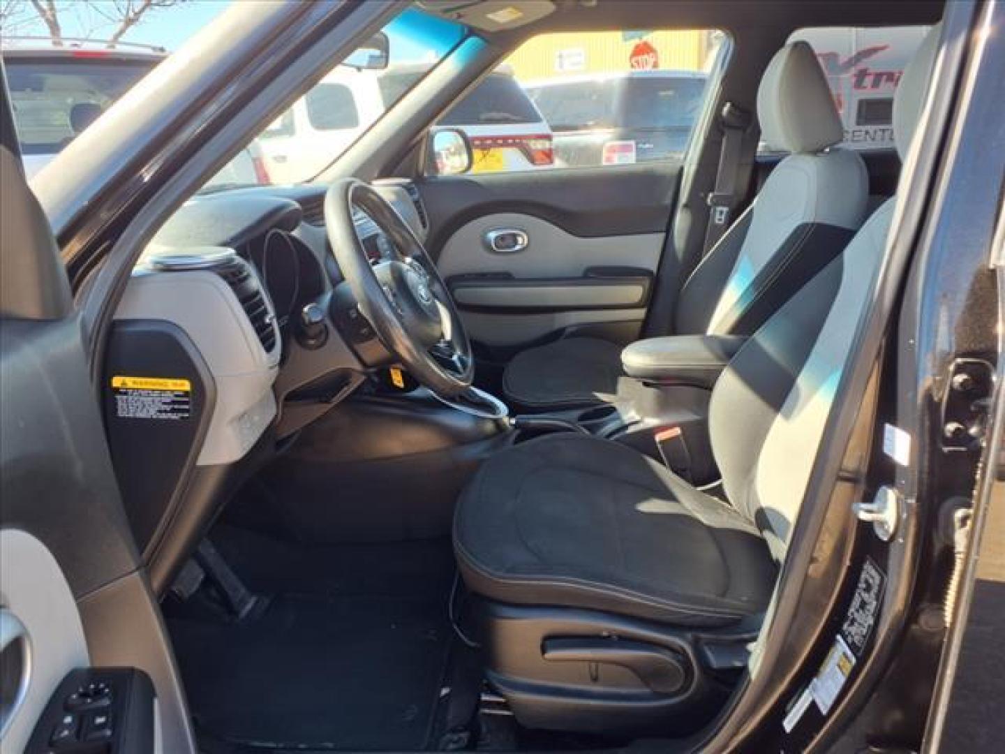 2014 Shadow Black 9h Kia Soul + (KNDJP3A5XE7) with an 2.0L 2.0L I4 164hp 151ft. lbs. Direct Injection engine, 6-Speed Shiftable Automatic transmission, located at 1401 N. Hobart, Pampa, TX, 79065, (806) 665-9872, 35.549953, -100.975098 - Photo#11