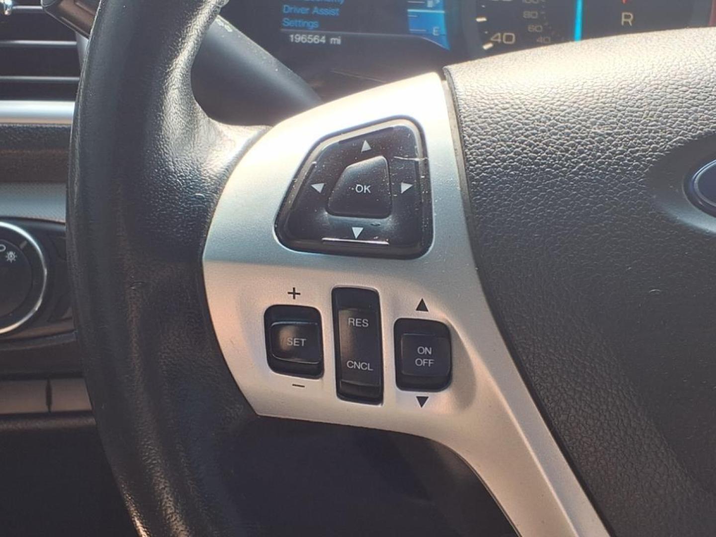 2014 Oxford White Ford Explorer XLT (1FM5K7D80EG) with an 3.5L 3.5L V6 290hp 255ft. lbs. Direct Injection engine, 6-Speed Shiftable Automatic transmission, located at 1401 N. Hobart, Pampa, TX, 79065, (806) 665-9872, 35.549953, -100.975098 - Photo#7