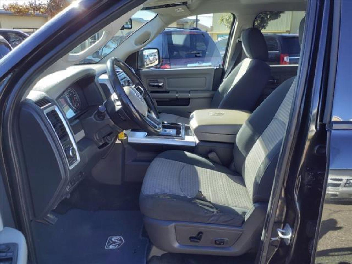 2011 Brilliant Black Crystal Pearl Coat Pxr RAM 1500 ST (1D7RB1CT8BS) with an 5.7L HEMI 5.7L V8 390hp 407ft. lbs. Sequential Multiport Fuel Injection engine, 5-Speed Automatic transmission, located at 1401 N. Hobart, Pampa, TX, 79065, (806) 665-9872, 35.549953, -100.975098 - Photo#8