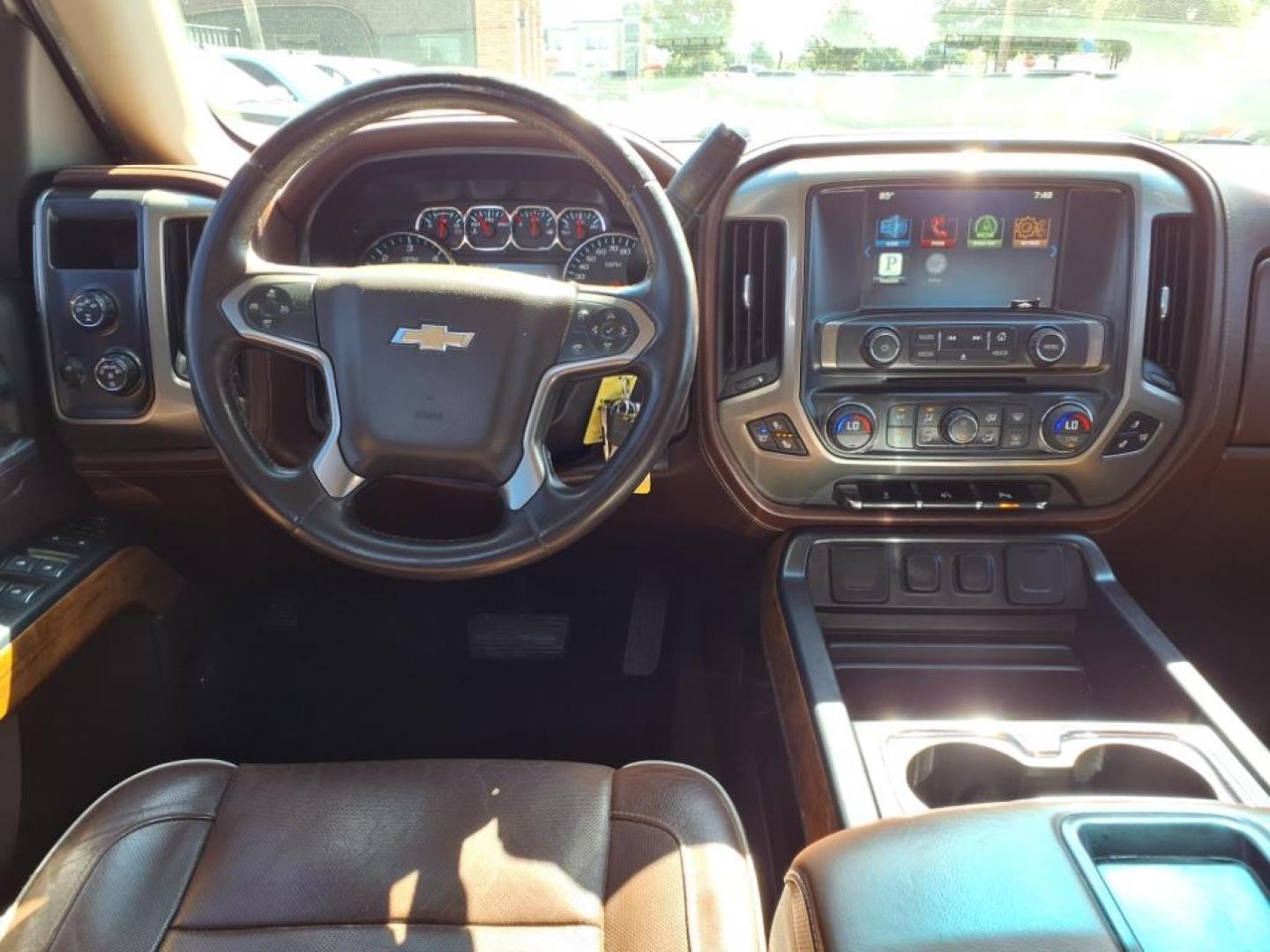2014 Deep Ruby Metallic Chevrolet Silverado 1500 High Country (3GCUKTEC3EG) with an 5.3L EcoTec3 5.3L Flex Fuel V8 355hp 383ft. lbs. Direct Injection engine, 6-Speed Shiftable Automatic w/Overdrive transmission, located at 1401 N. Hobart, Pampa, TX, 79065, (806) 665-9872, 35.549953, -100.975098 - Photo#10