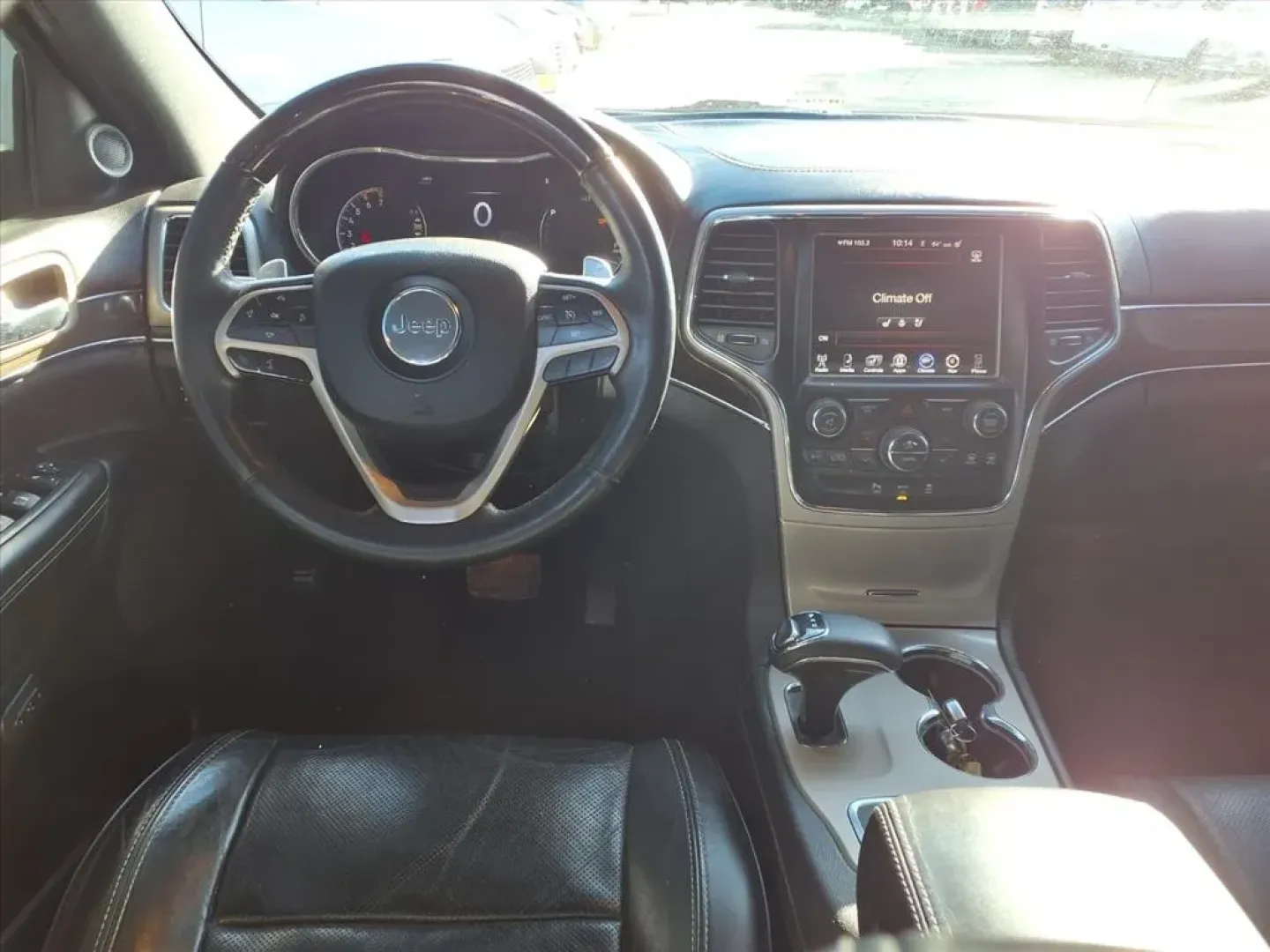 2014 Brilliant Black Crystal Pearl Coat Jeep Grand Cherokee Overland 4WD (1C4RJFCT2EC) with an Other engine, Automatic transmission, located at 1401 N. Hobart, Pampa, TX, 79065, (806) 665-9872, 35.549953, -100.975098 - **Discover Adventure with the 2014 Jeep Grand Cherokee Overland 4WD at Xtra Auto Center!**<br /> <br /> Are you ready to elevate your driving experience and embrace the thrill of the open road? The 2014 Jeep Grand Cherokee Overland 4WD is the perfect SUV for weekend adventures, family road trips, or - Photo#12