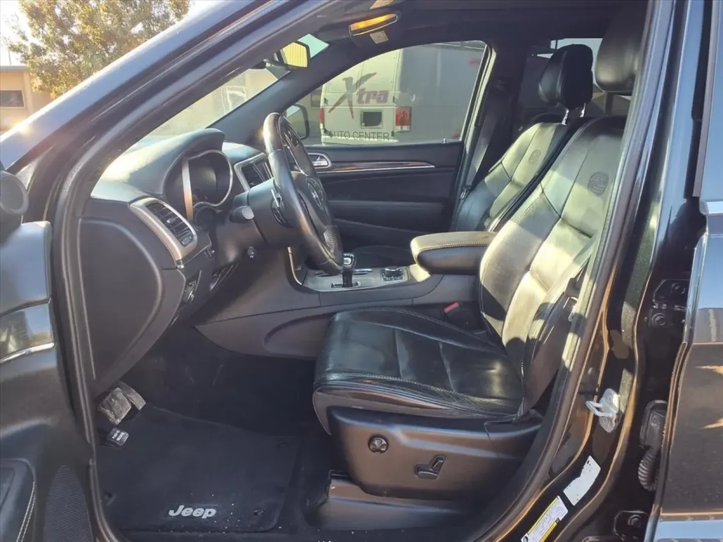 2014 Brilliant Black Crystal Pearl Coat Jeep Grand Cherokee Overland 4WD (1C4RJFCT2EC) with an Other engine, Automatic transmission, located at 1401 N. Hobart, Pampa, TX, 79065, (806) 665-9872, 35.549953, -100.975098 - **Discover Adventure with the 2014 Jeep Grand Cherokee Overland 4WD at Xtra Auto Center!**<br /> <br /> Are you ready to elevate your driving experience and embrace the thrill of the open road? The 2014 Jeep Grand Cherokee Overland 4WD is the perfect SUV for weekend adventures, family road trips, or - Photo#13