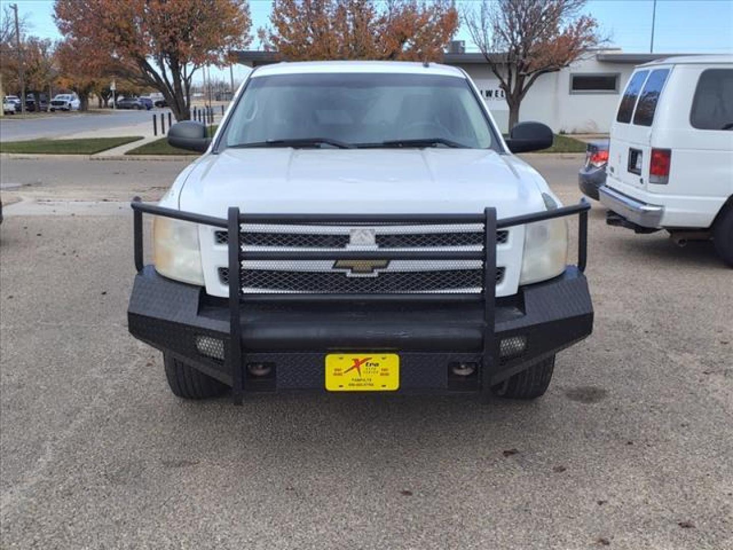 2009 Summit White 50u Chevrolet Silverado 1500 LT (3GCEK23339G) with an 5.3L Iron Block 5.3L Flex Fuel V8 315hp 338ft. lbs. Fuel Injected engine, 6-Speed Shiftable Automatic transmission, located at 1401 N. Hobart, Pampa, TX, 79065, (806) 665-9872, 35.549953, -100.975098 - Photo#1