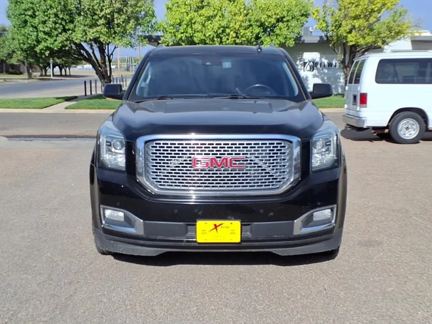 2015 Onyx Black Gba GMC YUKON XL DENALI (1GKS2JKJ9FR) with an 6.2L engine, Automatic transmission, located at 1401 N. Hobart, Pampa, TX, 79065, (806) 665-9872, 35.549953, -100.975098 - **Experience Adventure and Luxury with the 2015 GMC Yukon Denali XL 4WD at Xtra Auto Center!**<br /> <br /> Are you searching for the perfect family SUV that combines luxury with rugged capability? Look no further than this stunning 2015 GMC Yukon Denali XL 4WD, available now at Xtra Auto Center in - Photo#1