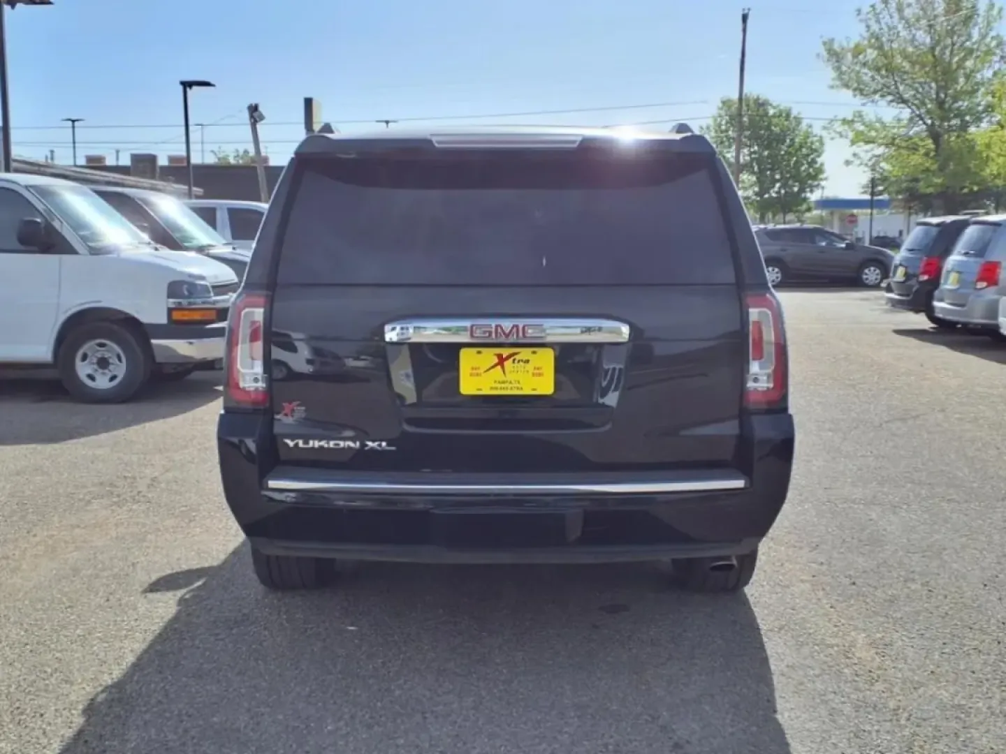 2015 Onyx Black Gba GMC Yukon Denali XL 4WD (1GKS2JKJ9FR) with an Other engine, Automatic transmission, located at 1401 N. Hobart, Pampa, TX, 79065, (806) 665-9872, 35.549953, -100.975098 - **Experience Adventure and Luxury with the 2015 GMC Yukon Denali XL 4WD at Xtra Auto Center!**<br /> <br /> Are you searching for the perfect family SUV that combines luxury with rugged capability? Look no further than this stunning 2015 GMC Yukon Denali XL 4WD, available now at Xtra Auto Center in - Photo#3