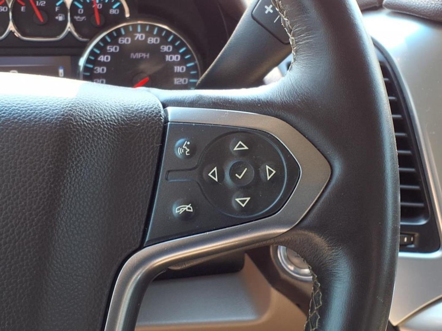 2015 Black Chevrolet Tahoe LT (1GNSCBKC4FR) with an 5.3L EcoTec3 5.3L Flex Fuel V8 355hp 383ft. lbs. Direct Injection engine, 6-Speed Shiftable Automatic w/Overdrive transmission, located at 1401 N. Hobart, Pampa, TX, 79065, (806) 665-9872, 35.549953, -100.975098 - Photo#10