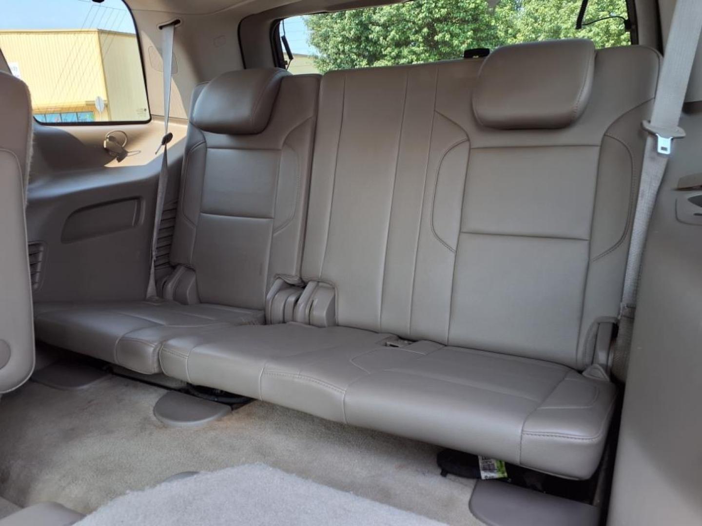 2015 Black Chevrolet Tahoe LT (1GNSCBKC4FR) with an 5.3L EcoTec3 5.3L Flex Fuel V8 355hp 383ft. lbs. Direct Injection engine, 6-Speed Shiftable Automatic w/Overdrive transmission, located at 1401 N. Hobart, Pampa, TX, 79065, (806) 665-9872, 35.549953, -100.975098 - Photo#16