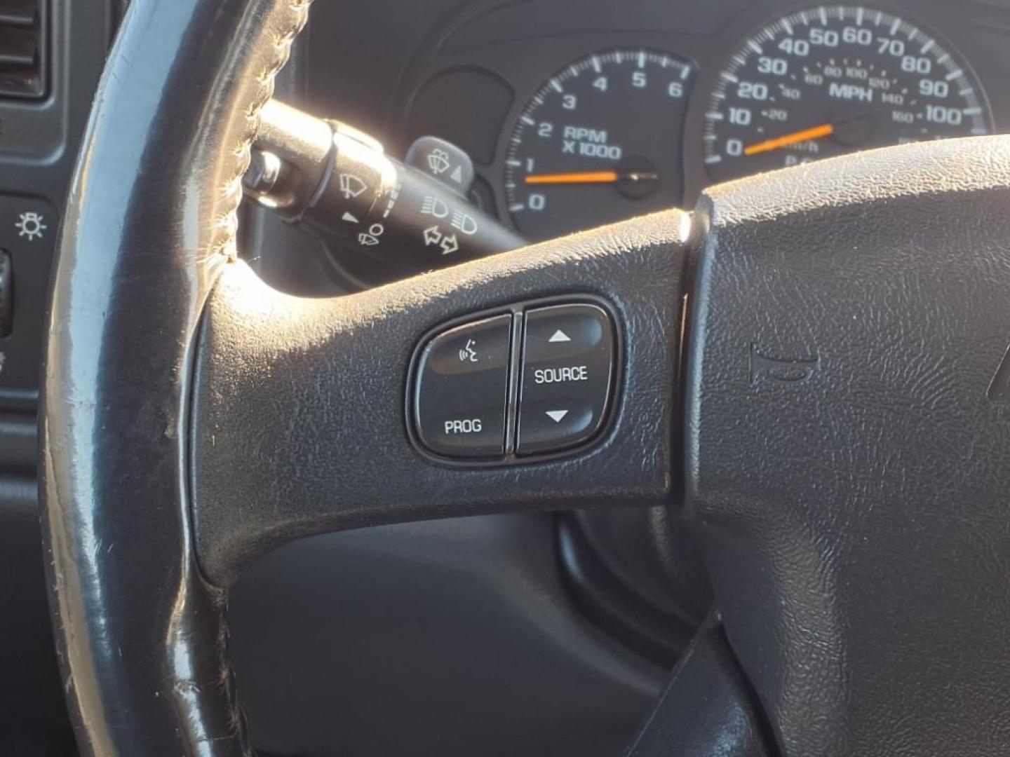 2007 White Chevrolet Silverado 1500 LS (2GCEK13Z971) with an 4 Cylinder Fuel Injected engine, Automatic transmission, located at 1401 N. Hobart, Pampa, TX, 79065, (806) 665-9872, 35.549953, -100.975098 - Photo#7