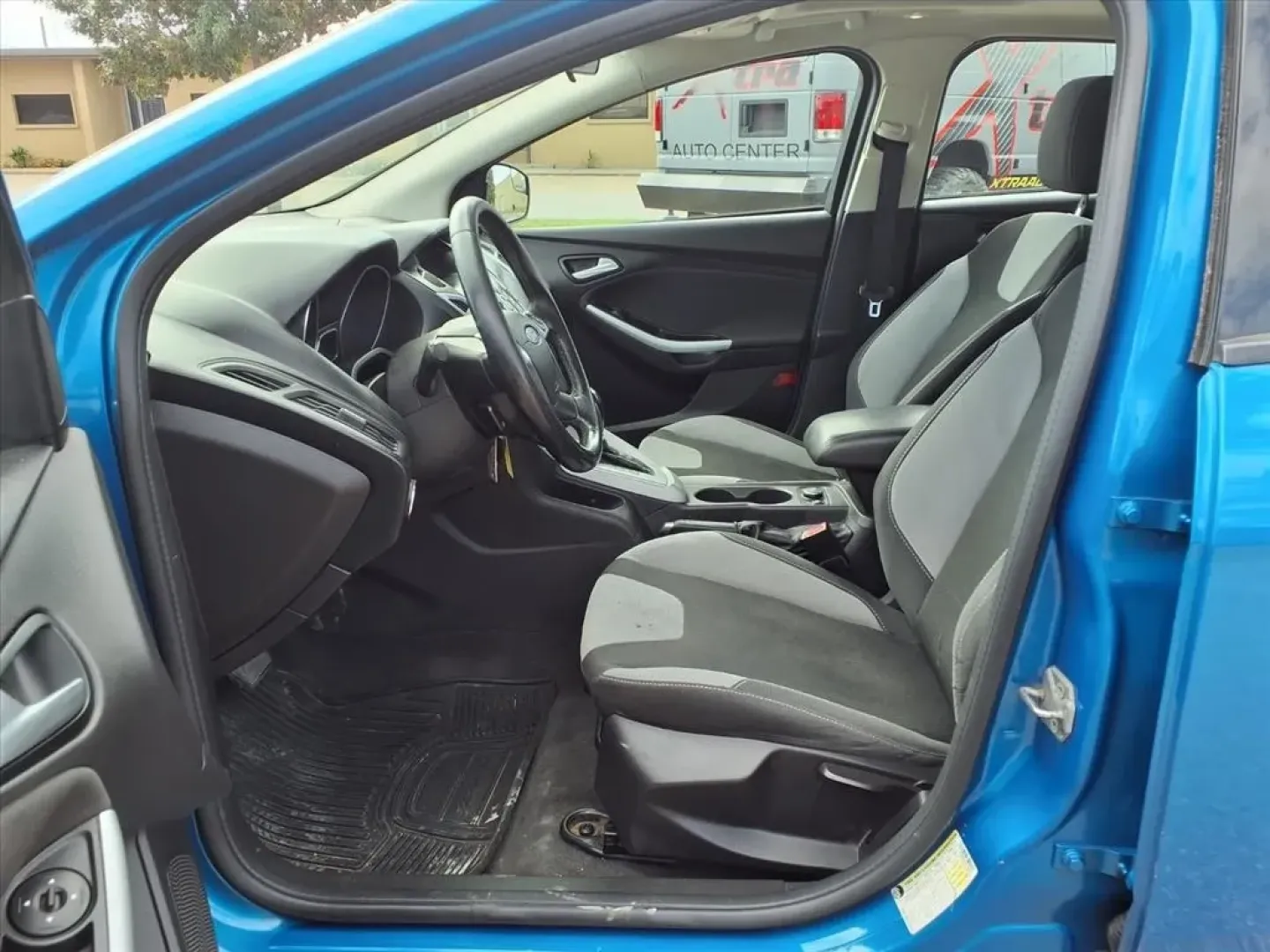 2012 Blue Candy Metallic Ford Focus SE (1FAHP3K25CL) with an Other engine, located at 1401 N. Hobart, Pampa, TX, 79065, (806) 665-9872, 35.549953, -100.975098 - **Unleash Your Adventure with the 2012 Ford Focus SE Hatchback!**<br /> <br /> Looking for a versatile vehicle that fits seamlessly into your lifestyle? Whether you're a growing family in need of extra space or a budget-conscious commuter seeking fuel efficiency, the 2012 Ford Focus SE Hatchback is - Photo#12