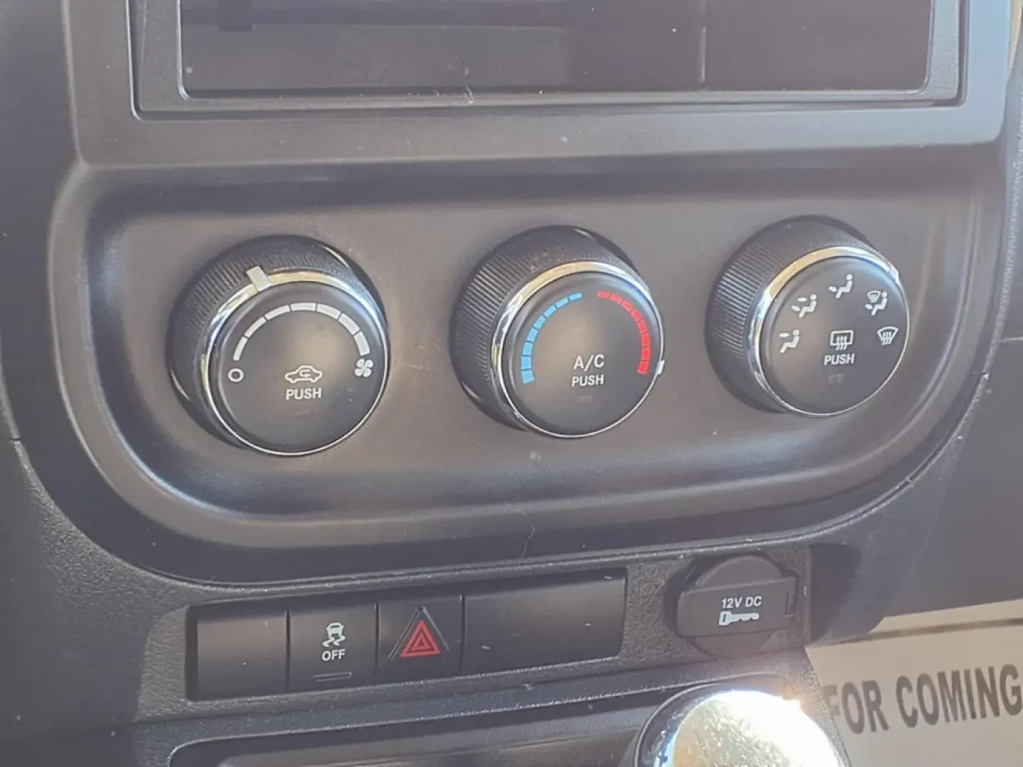 2015 Bright White Clear Coat Jeep Patriot SPORT (1C4NJPBA2FD) with an 2.0L engine, CVT transmission, located at 1401 N. Hobart, Pampa, TX, 79065, (806) 665-9872, 35.549953, -100.975098 - **Discover Adventure with the 2015 Jeep Patriot Sport SUV-Perfect for Your Next Journey!**<br /> <br /> If you're on the lookout for a versatile vehicle that seamlessly balances daily commutes and weekend escapades, the 2015 Jeep Patriot Sport is your ideal partner. With its rugged design and spacio - Photo#6