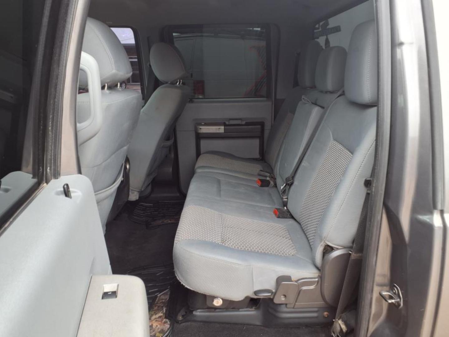 2014 Sterling Gray Metallic Uj Ford F-250 Super Duty XLT (1FT7W2BT0EE) with an 6.7L Power Stroke 6.7L Biodiesel Turbo V8 400hp 800ft. lbs. Common Rail Direct Injection engine, 6-Speed Shiftable Automatic transmission, located at 1401 N. Hobart, Pampa, TX, 79065, (806) 665-9872, 35.549953, -100.975098 - Photo#12