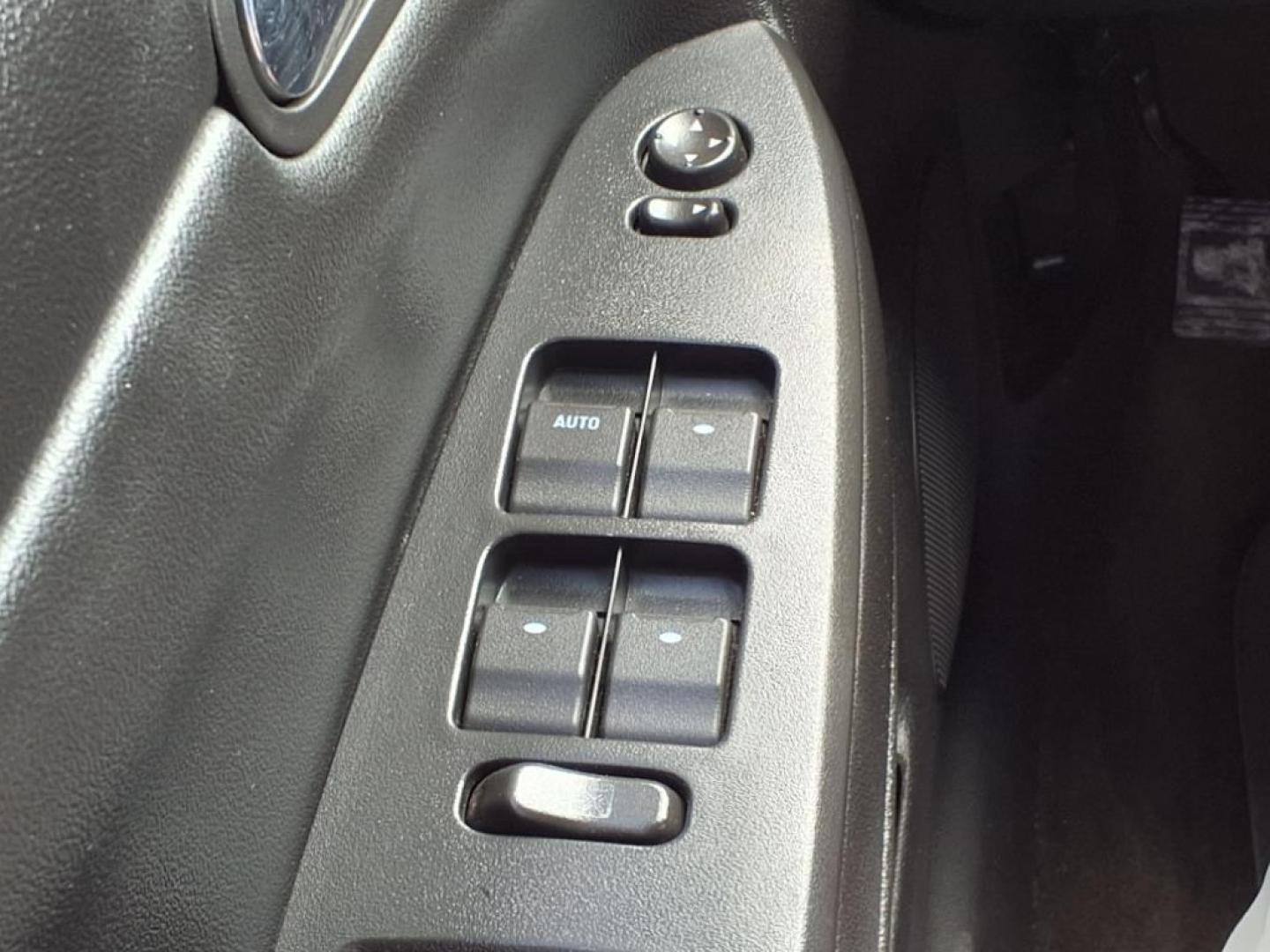 2011 Silver Ice Metallic Chevrolet Impala LT Fleet (2G1WG5EK7B1) with an 3.5L 3.5L Flex Fuel V6 211hp 216ft. lbs. Fuel Injected engine, 4-Speed Automatic transmission, located at 1401 N. Hobart, Pampa, TX, 79065, (806) 665-9872, 35.549953, -100.975098 - Photo#8