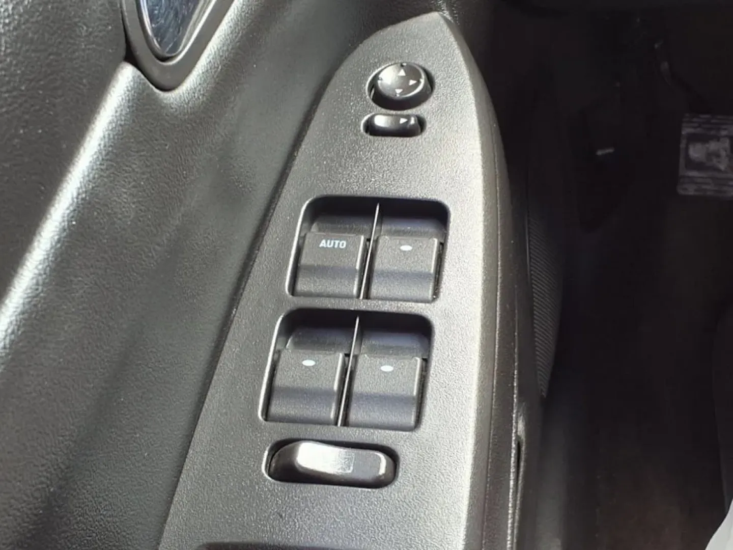 2011 Silver Ice Metallic Chevrolet Impala LT (2G1WG5EK7B1) with an 3.5L engine, Automatic transmission, located at 1401 N. Hobart, Pampa, TX, 79065, (806) 665-9872, 35.549953, -100.975098 - **Drive into Your Future with the 2011 Chevrolet Impala LT - Perfect for Families and Commuters!**<br /> <br /> If you're searching for a reliable sedan that effortlessly balances comfort, style, and functionality, look no further than the 2011 Chevrolet Impala LT available at Xtra Auto Center! Loca - Photo#8