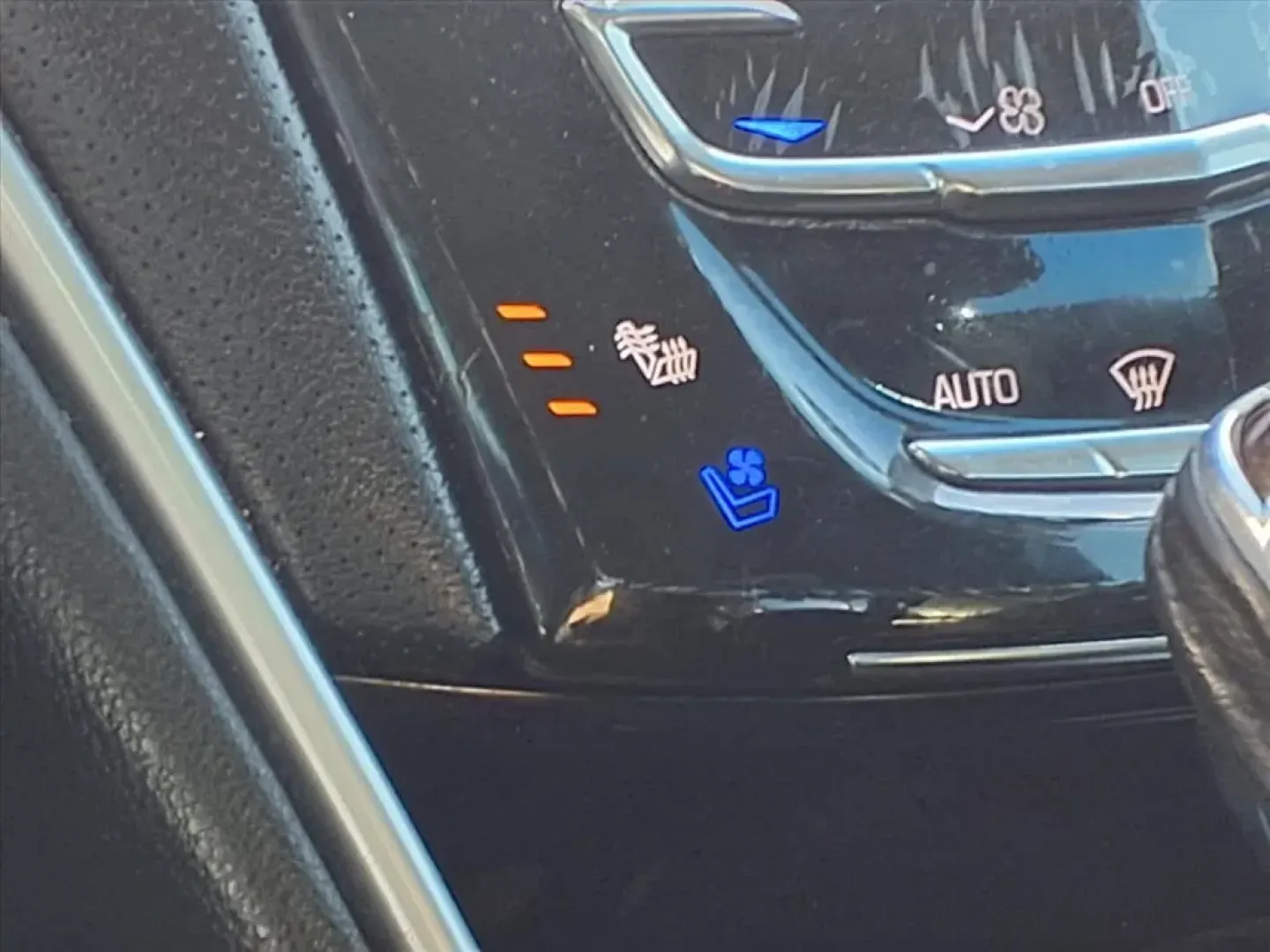 2013 Sapphire Blue Metallic Gxh Cadillac XTS PREMIUM COLLECT (2G61S5S31D9) with an 3.6L engine, Automatic transmission, located at 1401 N. Hobart, Pampa, TX, 79065, (806) 665-9872, 35.549953, -100.975098 - **Experience Luxury and Comfort with the 2013 Cadillac XTS - Perfect for Your Next Adventure!**<br /> <br /> If you're in the market for a sophisticated vehicle that seamlessly blends luxury with practicality, look no further than the stunning 2013 Cadillac XTS. This premium sedan is not just a car; - Photo#8