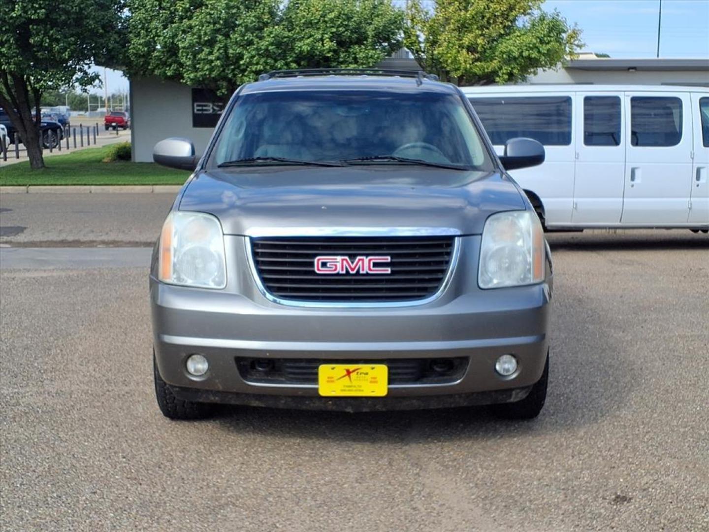 2012 Steel Gray Metallic GMC Yukon SLT (1GKS2CE00CR) with an 5.3L Vortec Aluminum Block 5.3L Flex Fuel V8 320hp 335ft. lbs. Sequential-Port F.I. engine, 6-Speed Shiftable Automatic transmission, located at 1401 N. Hobart, Pampa, TX, 79065, (806) 665-9872, 35.549953, -100.975098 - Photo#1