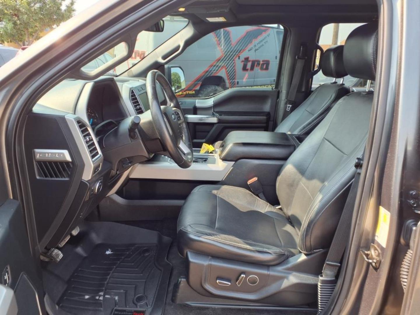 2015 Magnetic Metallic Ford F-150 Lariat (1FTEW1EF0FF) with an 5.0L 5.0L Flex Fuel V8 385hp 387ft. lbs. Direct Injection engine, 6-Speed Shiftable Automatic transmission, located at 1401 N. Hobart, Pampa, TX, 79065, (806) 665-9872, 35.549953, -100.975098 - Photo#12