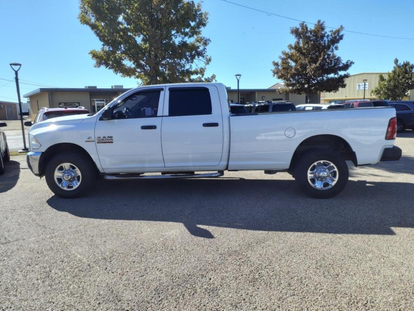2014 Bright White Clear Coat Pw7 RAM 2500 Tradesman (3C6UR4HL5EG) with an 6.7L Cummins 6.7L Diesel Turbo I6 350hp 660ft. lbs. Common Rail Direct Injection engine, 6-Speed Shiftable Automatic transmission, located at 1401 N. Hobart, Pampa, TX, 79065, (806) 665-9872, 35.549953, -100.975098 - Photo#4