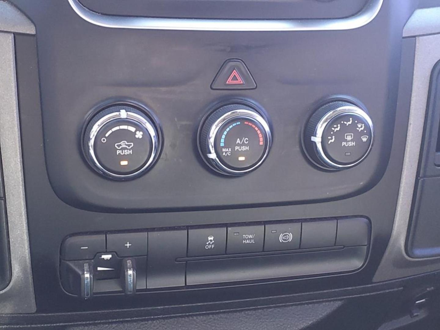 2014 Bright White Clear Coat Pw7 RAM 2500 Tradesman (3C6UR4HL5EG) with an 6.7L Cummins 6.7L Diesel Turbo I6 350hp 660ft. lbs. Common Rail Direct Injection engine, 6-Speed Shiftable Automatic transmission, located at 1401 N. Hobart, Pampa, TX, 79065, (806) 665-9872, 35.549953, -100.975098 - Photo#6