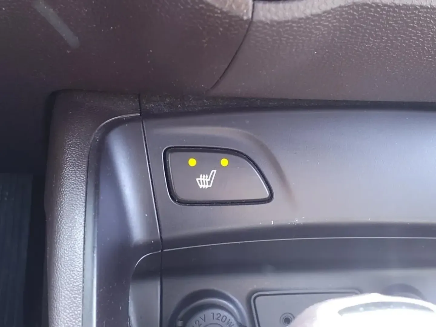 2014 Garnet Red Hyundai Tucson GLS AWD (KM8JUCAG2EU) with an Other engine, Automatic transmission, located at 1401 N. Hobart, Pampa, TX, 79065, (806) 665-9872, 35.549953, -100.975098 - Are you searching for the perfect SUV that combines style, versatility, and dependability for your everyday adventures? Look no further! The 2014 Hyundai Tucson GLS AWD is designed for those who crave a reliable vehicle for family outings, daily commutes, and weekend escapades. With its spacious int - Photo#8