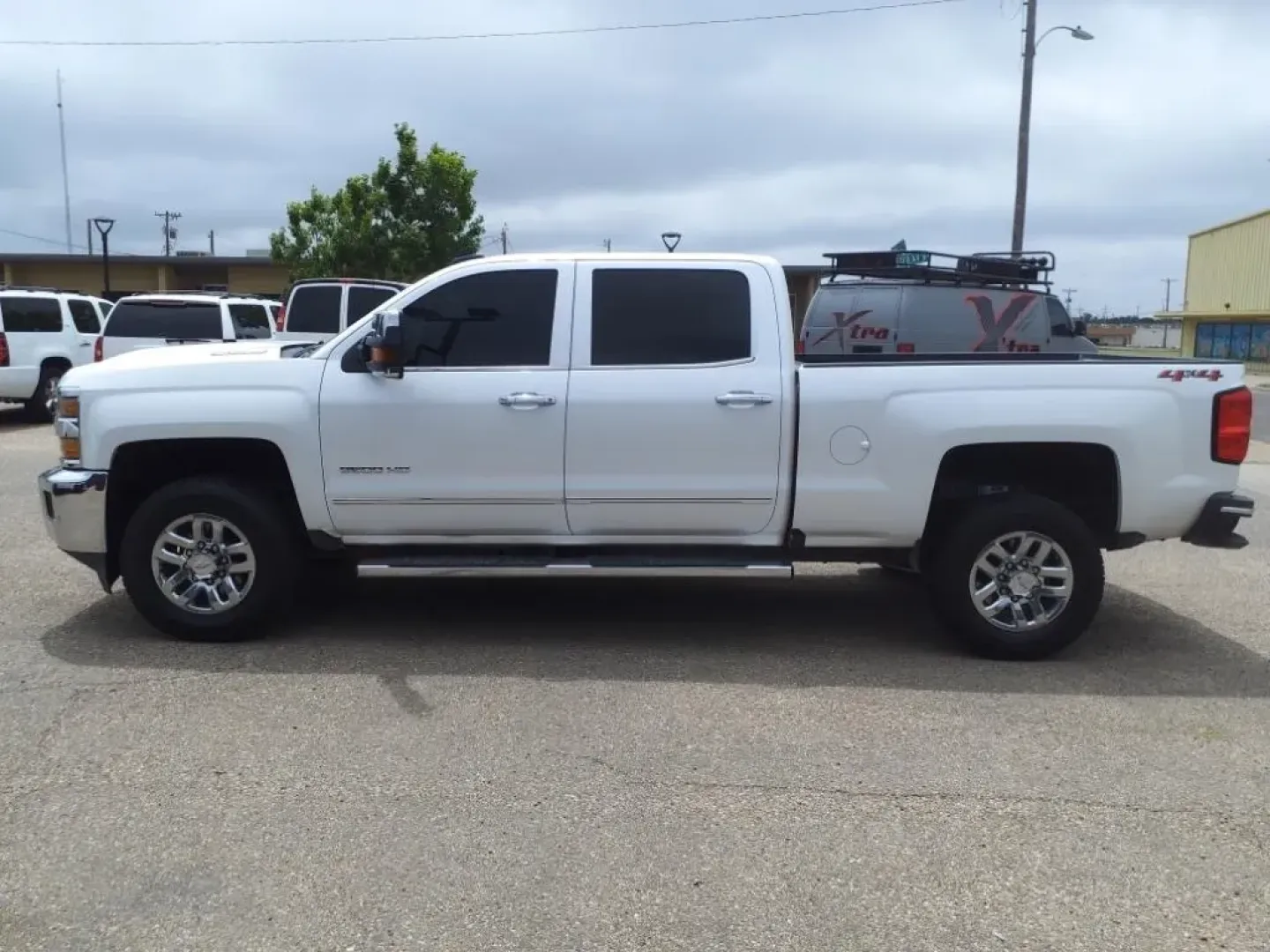 2019 Iridescent Pearl Tricoat Chevrolet Silverado 2500HD LTZ Crew Cab Long Box 4WD (1GC1KTEYXKF) with an Other engine, located at 1401 N. Hobart, Pampa, TX, 79065, (806) 665-9872, 35.549953, -100.975098 - **Unleash the Power of Adventure with the 2019 Chevrolet Silverado 2500HD LTZ 4WD!**<br /> <br /> Are you ready to elevate your lifestyle and tackle any challenge that comes your way? Whether you're commuting to work, hauling heavy loads, or planning weekend adventures, the 2019 Chevrolet Silverado - Photo#4