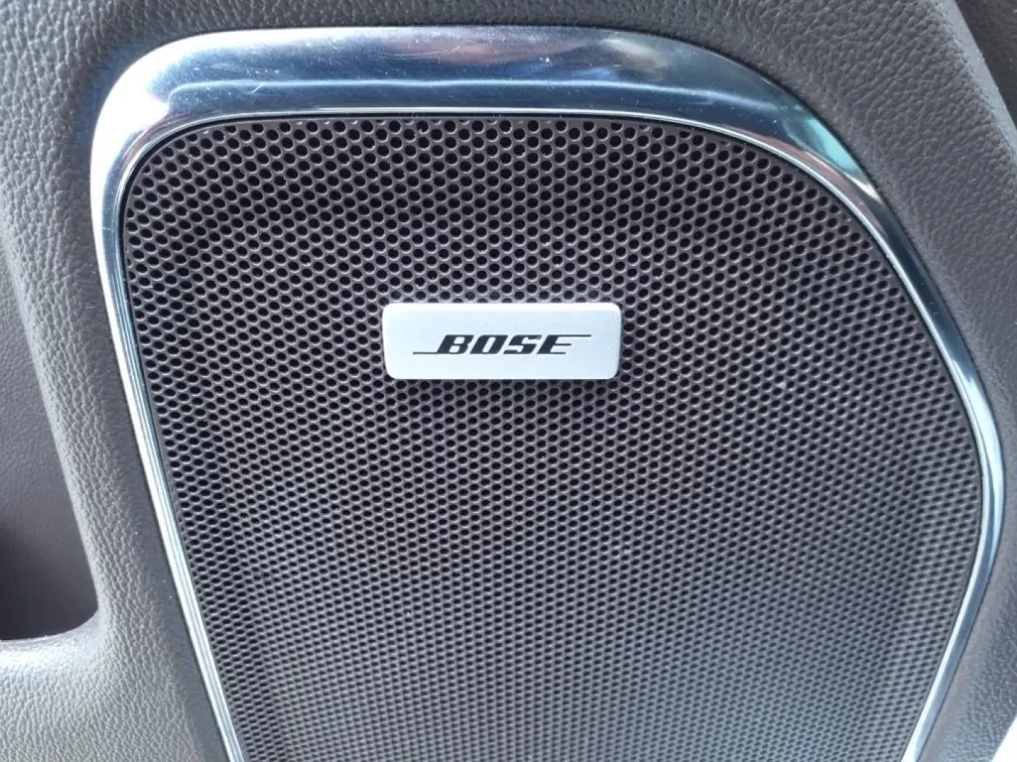 2019 Iridescent Pearl Tricoat Chevrolet Silverado 2500HD LTZ Crew Cab Long Box 4WD (1GC1KTEYXKF) with an Other engine, located at 1401 N. Hobart, Pampa, TX, 79065, (806) 665-9872, 35.549953, -100.975098 - **Unleash the Power of Adventure with the 2019 Chevrolet Silverado 2500HD LTZ 4WD!**<br /> <br /> Are you ready to elevate your lifestyle and tackle any challenge that comes your way? Whether you're commuting to work, hauling heavy loads, or planning weekend adventures, the 2019 Chevrolet Silverado - Photo#8