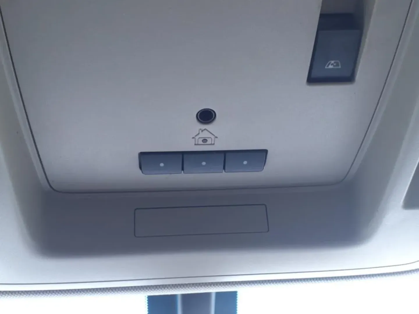 2019 Iridescent Pearl Tricoat Chevrolet Silverado 2500HD LTZ Crew Cab Long Box 4WD (1GC1KTEYXKF) with an Other engine, located at 1401 N. Hobart, Pampa, TX, 79065, (806) 665-9872, 35.549953, -100.975098 - **Unleash the Power of Adventure with the 2019 Chevrolet Silverado 2500HD LTZ 4WD!**<br /> <br /> Are you ready to elevate your lifestyle and tackle any challenge that comes your way? Whether you're commuting to work, hauling heavy loads, or planning weekend adventures, the 2019 Chevrolet Silverado - Photo#14