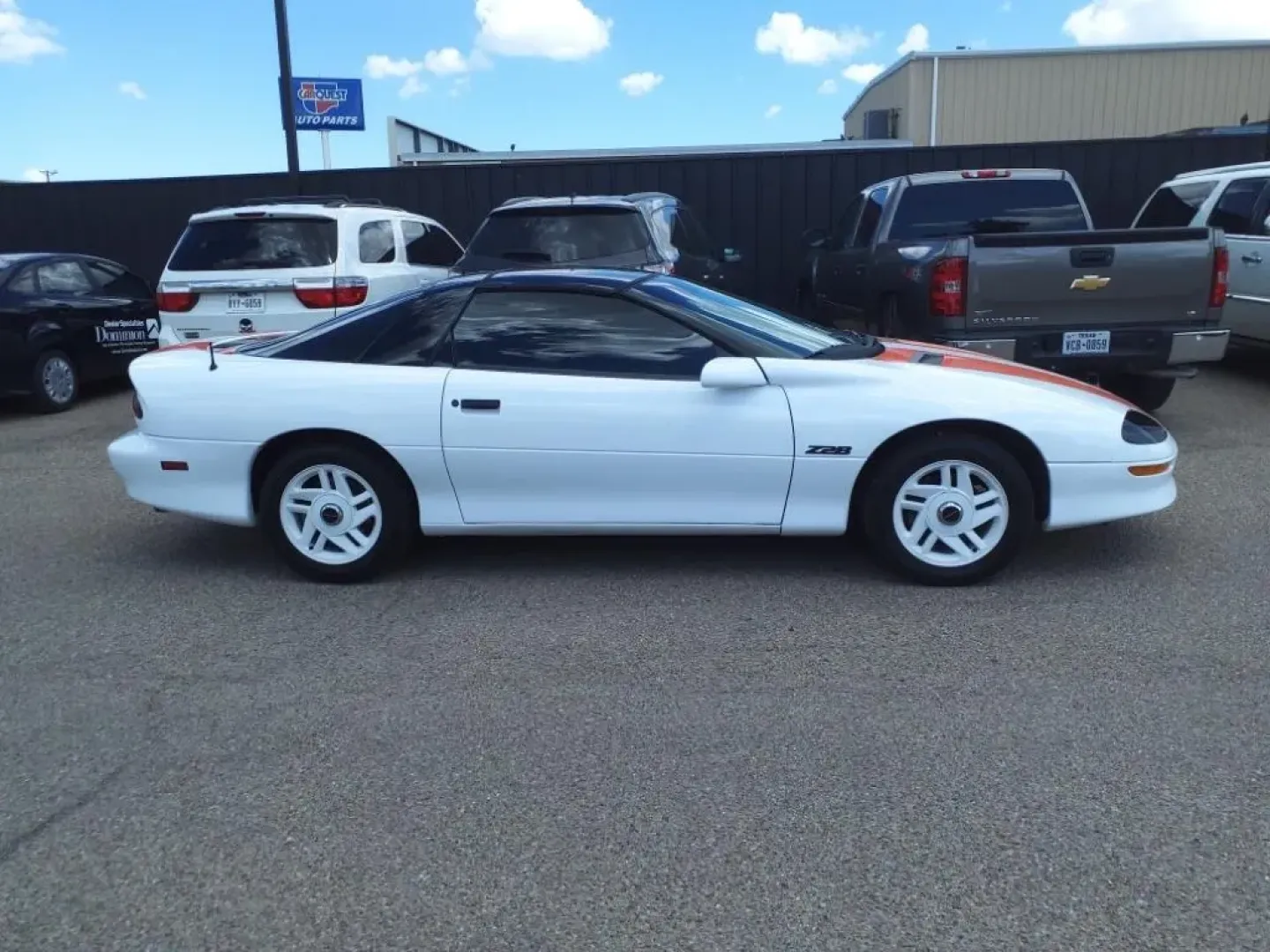 1994 Arctic White Chevrolet CAMARO Z28 (2G1FP22P1R2) with an 5.7L engine, Automatic transmission, located at 1401 N. Hobart, Pampa, TX, 79065, (806) 665-9872, 35.549953, -100.975098 - Rev up your lifestyle with this classic 1994 Chevrolet Camaro Z28, perfect for those who crave adventure and excitement on the road! Whether you're a car enthusiast looking for a vintage muscle car or a budget-conscious buyer seeking a reliable vehicle, this Camaro embodies both style and performanc - Photo#2