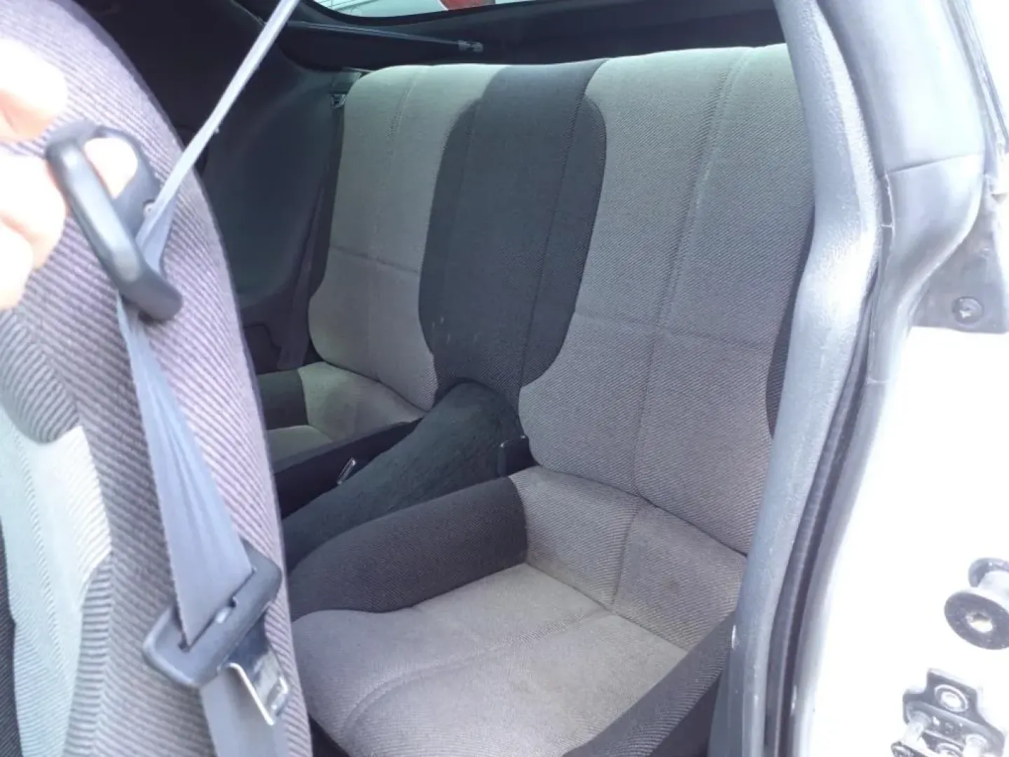 1994 Arctic White Chevrolet Camaro Z28 Coupe (2G1FP22P1R2) with an Other engine, Automatic transmission, located at 1401 N. Hobart, Pampa, TX, 79065, (806) 665-9872, 35.549953, -100.975098 - Rev up your lifestyle with this classic 1994 Chevrolet Camaro Z28, perfect for those who crave adventure and excitement on the road! Whether you're a car enthusiast looking for a vintage muscle car or a budget-conscious buyer seeking a reliable vehicle, this Camaro embodies both style and performanc - Photo#12