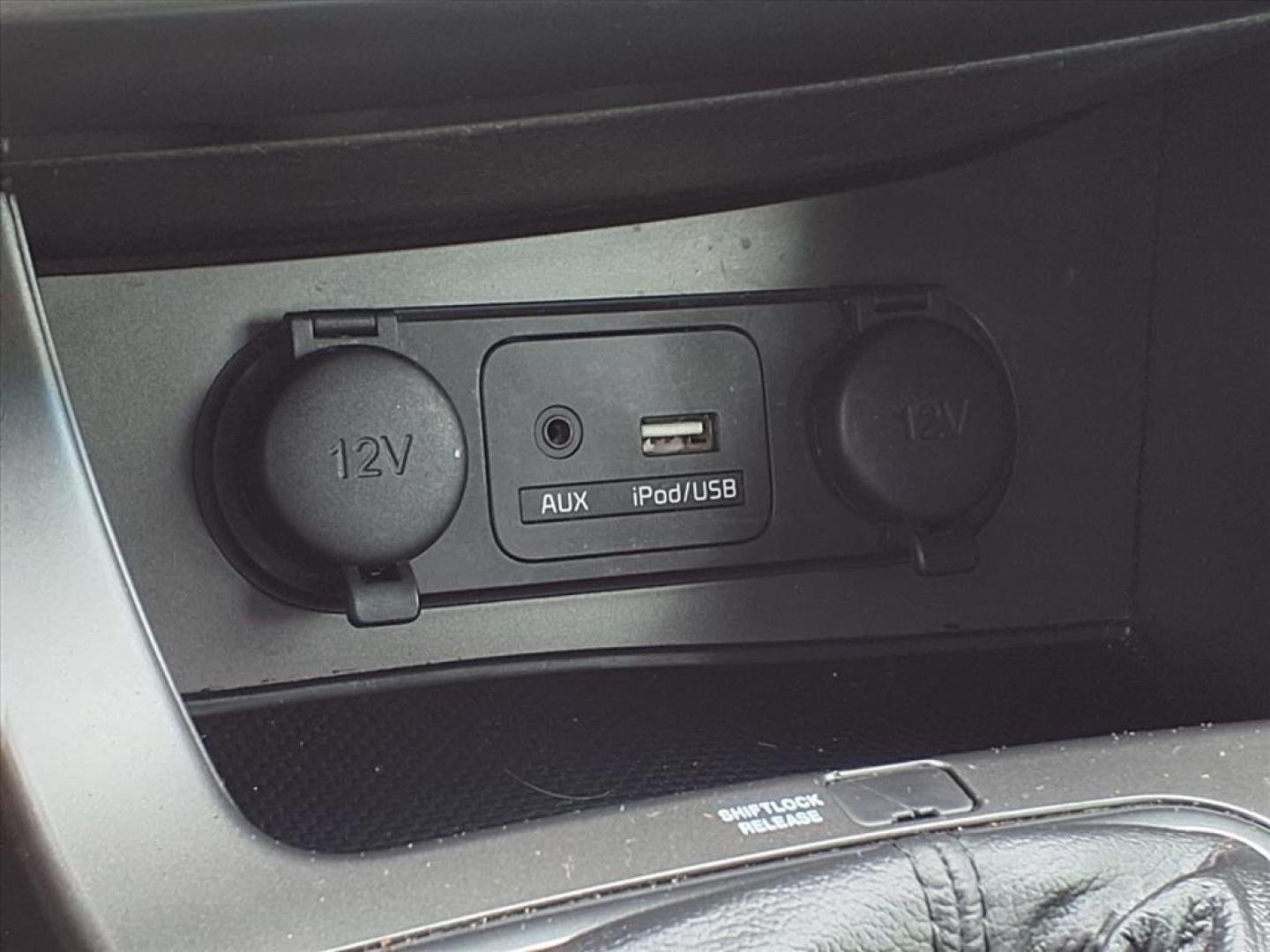 2015 Satin Metal Kia Optima LX (5XXGM4A73FG) with an 2.4L 2.4L I4 192hp 181ft. lbs. Direct Injection engine, 6-Speed Shiftable Automatic transmission, located at 1401 N. Hobart, Pampa, TX, 79065, (806) 665-9872, 35.549953, -100.975098 - Photo#7