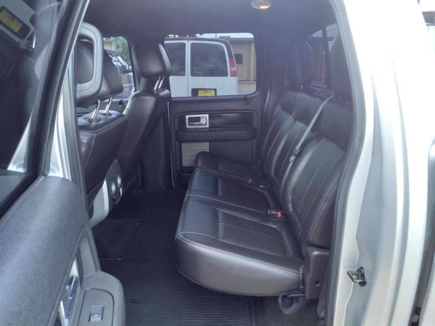 2012 Ingot Silver Metallic Ford F-150 FX4 (1FTFW1EF4CF) with an 5.0L 5.0L Flex Fuel V8 360hp 380ft. lbs. Sequential Multiport Fuel Injection engine, 6-Speed Shiftable Automatic transmission, located at 1401 N. Hobart, Pampa, TX, 79065, (806) 665-9872, 35.549953, -100.975098 - Photo#11