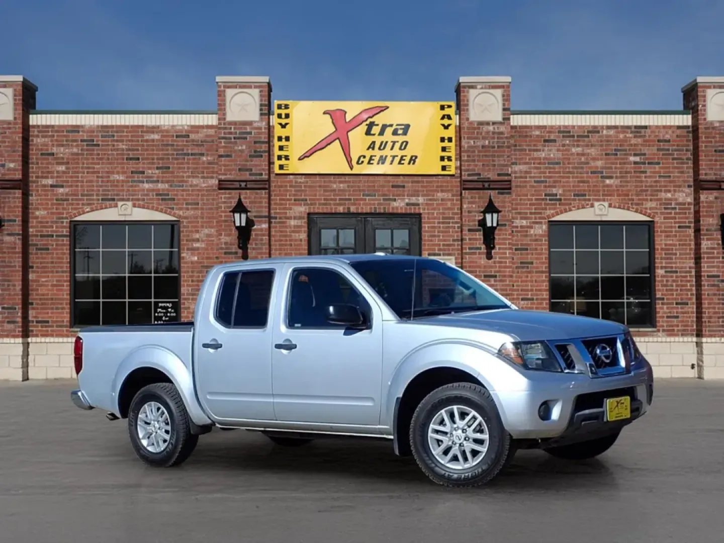 2015 Brilliant Silver Nissan Frontier S (1N6AD0EV8FN) with an 4.0L engine, Automatic transmission, located at 1401 N. Hobart, Pampa, TX, 79065, (806) 665-9872, 35.549953, -100.975098 - **Unleash Your Adventurous Spirit with the 2015 Nissan Frontier - Perfect for Every Journey!**<br /> <br /> Are you seeking a reliable and rugged pickup truck that can handle both daily commutes and weekend getaways? Look no further than the 2015 Nissan Frontier, proudly offered by Xtra Auto Center - Photo#0