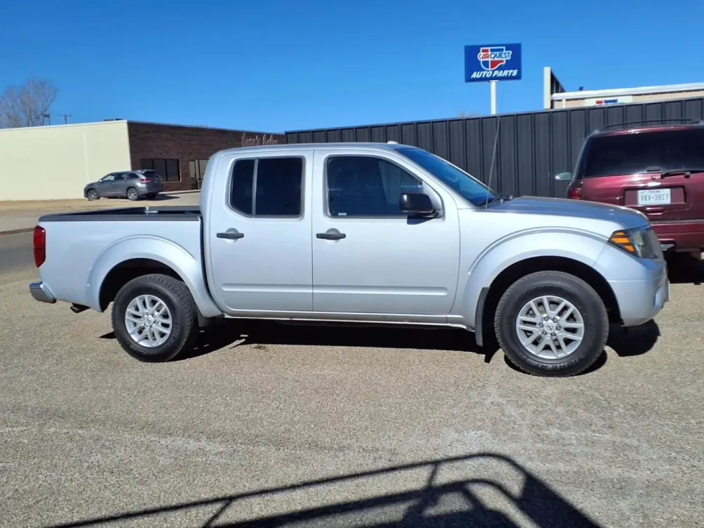 2015 Brilliant Silver Nissan Frontier S (1N6AD0EV8FN) with an 4.0L engine, Automatic transmission, located at 1401 N. Hobart, Pampa, TX, 79065, (806) 665-9872, 35.549953, -100.975098 - **Unleash Your Adventurous Spirit with the 2015 Nissan Frontier - Perfect for Every Journey!**<br /> <br /> Are you seeking a reliable and rugged pickup truck that can handle both daily commutes and weekend getaways? Look no further than the 2015 Nissan Frontier, proudly offered by Xtra Auto Center - Photo#2