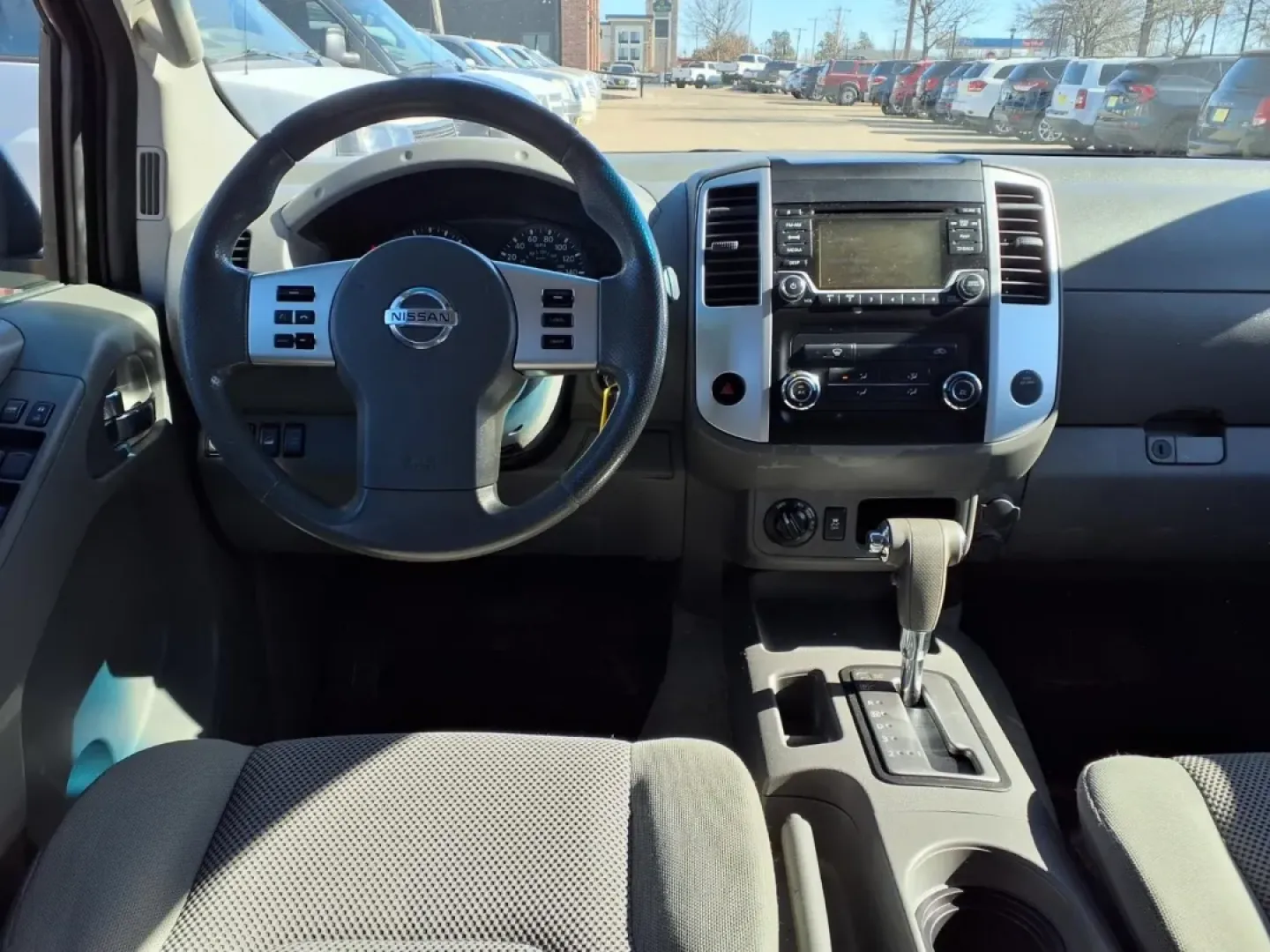 2015 Brilliant Silver Nissan Frontier S (1N6AD0EV8FN) with an 4.0L engine, Automatic transmission, located at 1401 N. Hobart, Pampa, TX, 79065, (806) 665-9872, 35.549953, -100.975098 - **Unleash Your Adventurous Spirit with the 2015 Nissan Frontier - Perfect for Every Journey!**<br /> <br /> Are you seeking a reliable and rugged pickup truck that can handle both daily commutes and weekend getaways? Look no further than the 2015 Nissan Frontier, proudly offered by Xtra Auto Center - Photo#11