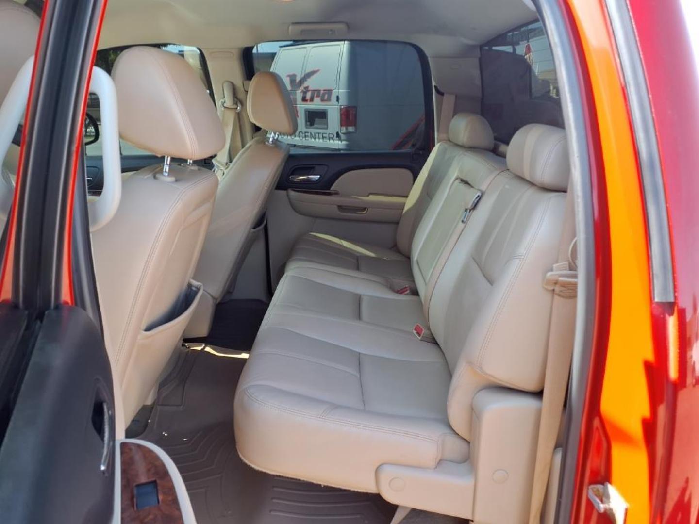 2008 Victory Red Chevrolet Silverado 1500 LTZ (2GCEK13J381) with an 5.3L Vortec Iron Block 5.3L V8 315hp 338ft. lbs. Fuel Injected engine, 4-Speed Automatic transmission, located at 1401 N. Hobart, Pampa, TX, 79065, (806) 665-9872, 35.549953, -100.975098 - Photo#13
